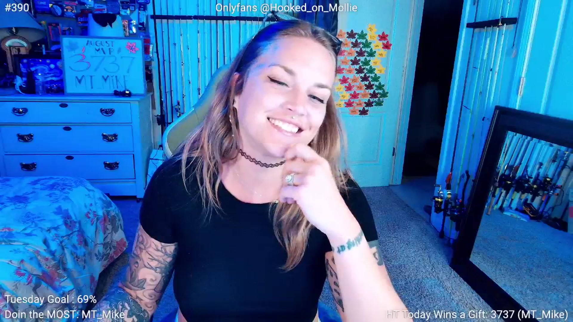 Gallery image thumbnail from MollieRose_'s myfreecams stream on, 08/20/2025, 03:07 image 15 of 20