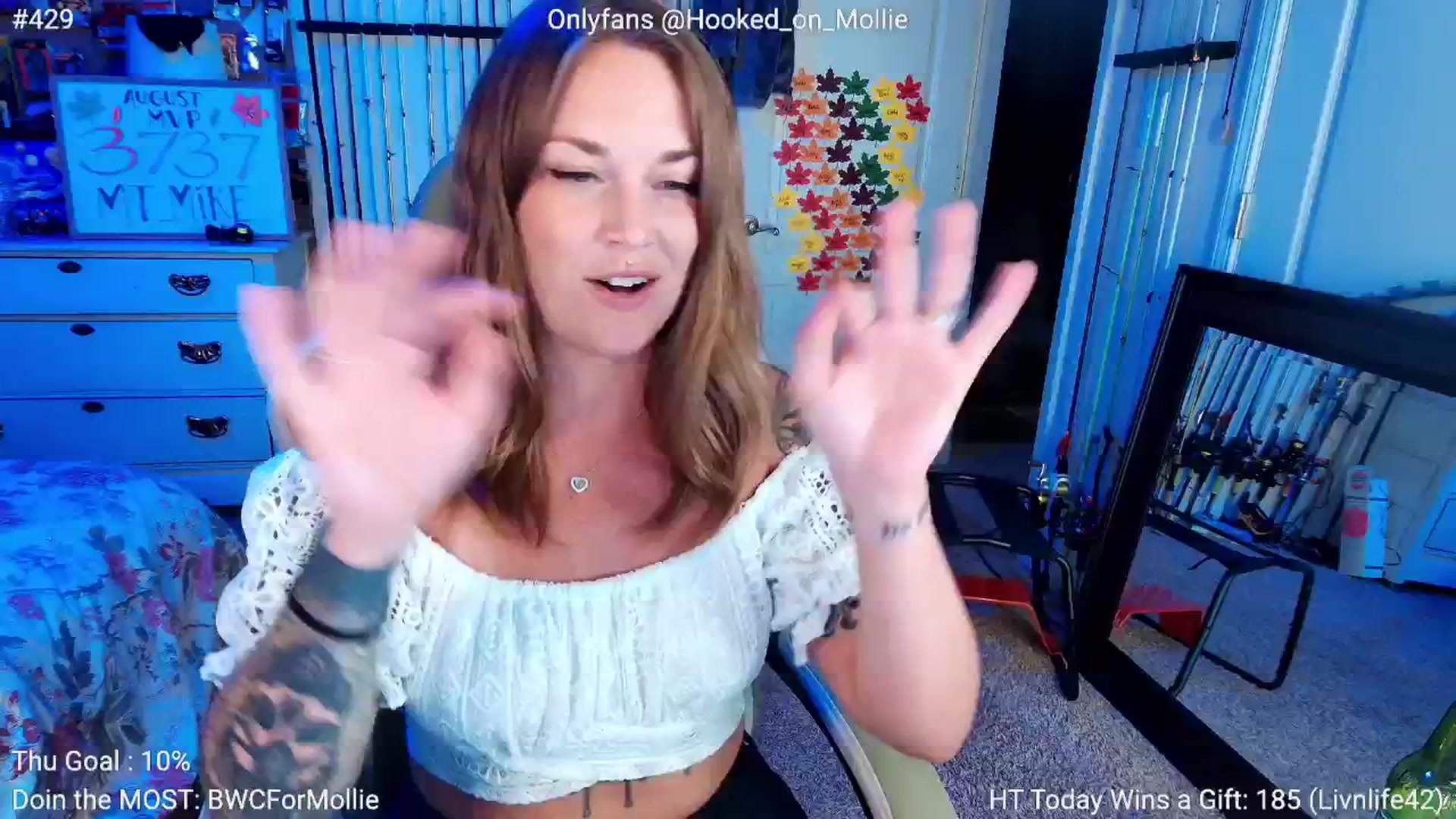 Gallery image thumbnail from MollieRose_'s myfreecams stream on, 08/22/2025, 03:03 image 3 of 20