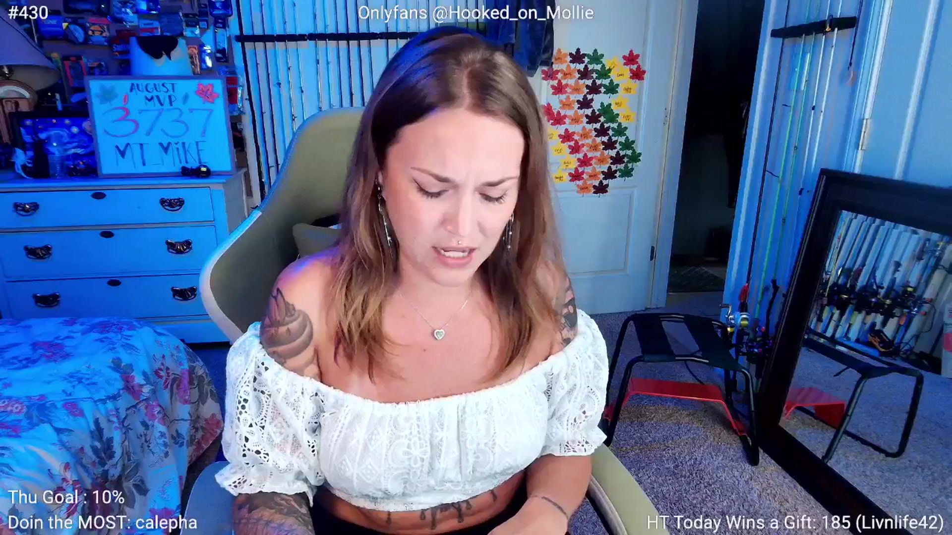 Gallery image thumbnail from MollieRose_'s myfreecams stream on, 08/22/2025, 03:03 image 2 of 20