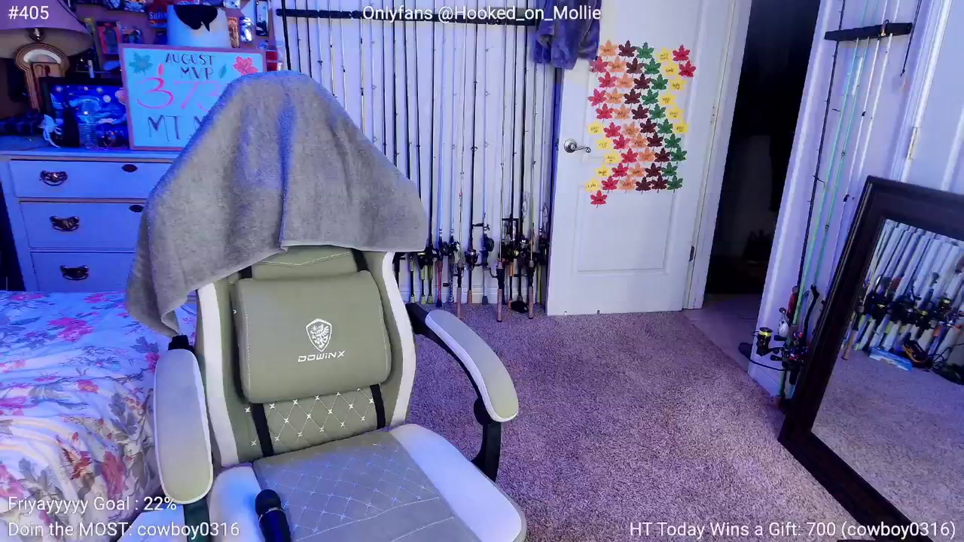 Gallery image thumbnail from MollieRose_'s myfreecams stream on, 08/23/2025, 03:47 image 12 of 20