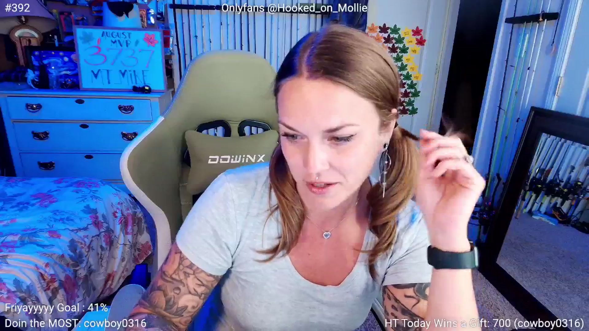 Gallery image thumbnail from MollieRose_'s myfreecams stream on, 08/23/2025, 03:47 image 19 of 20