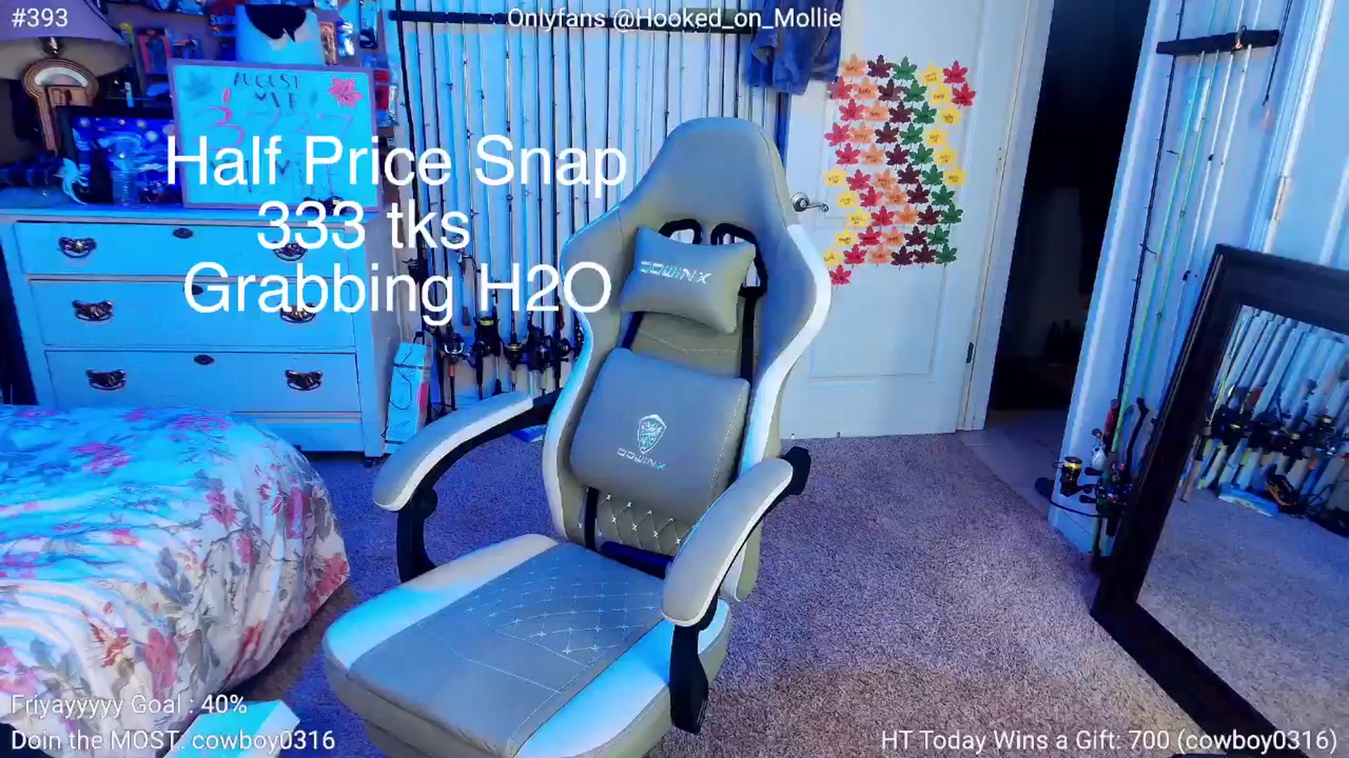 Gallery image thumbnail from MollieRose_'s myfreecams stream on, 08/23/2025, 03:47 image 18 of 20