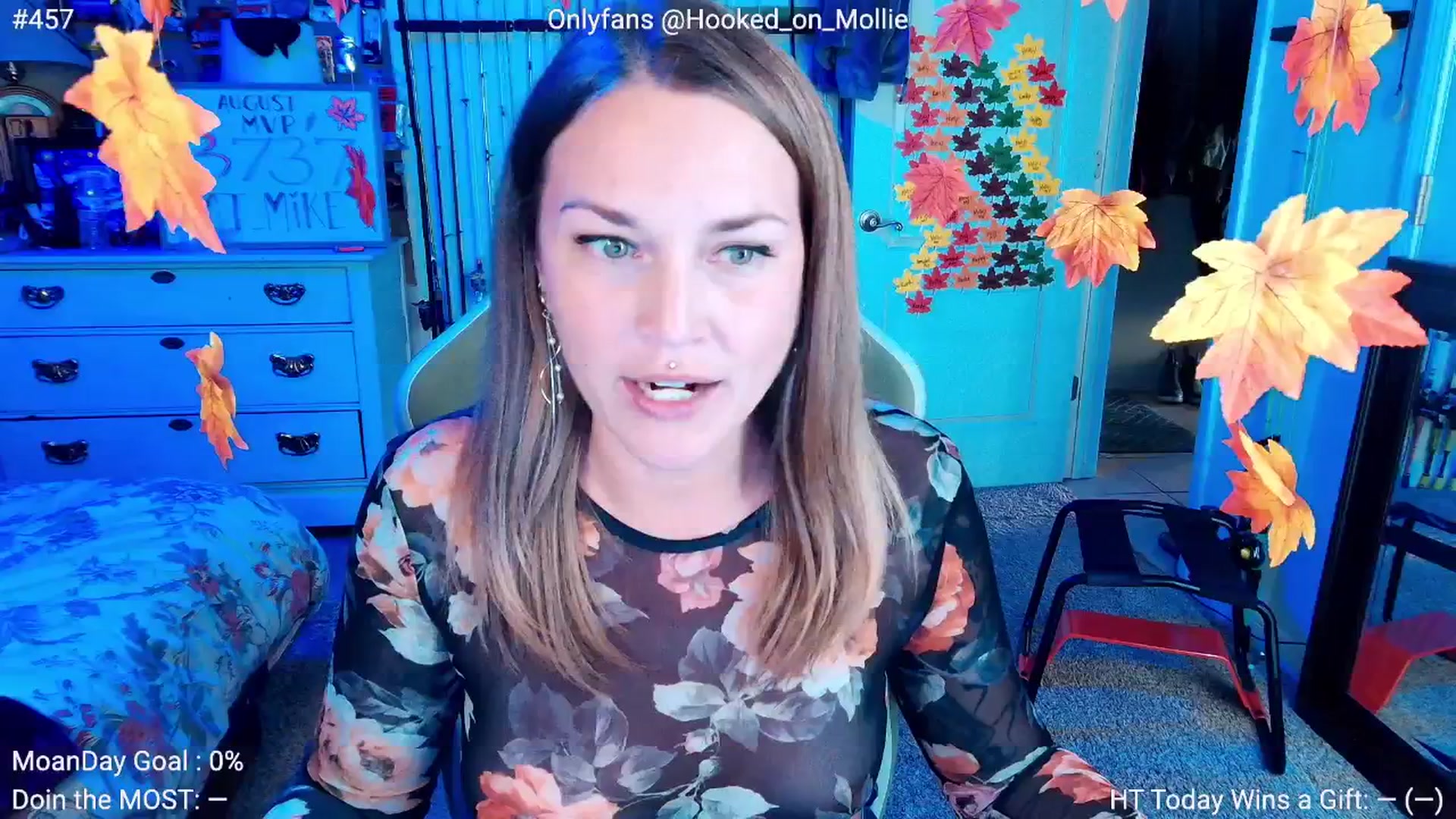 Gallery image thumbnail from MollieRose_'s myfreecams stream on, 08/25/2025, 23:56 image 15 of 20