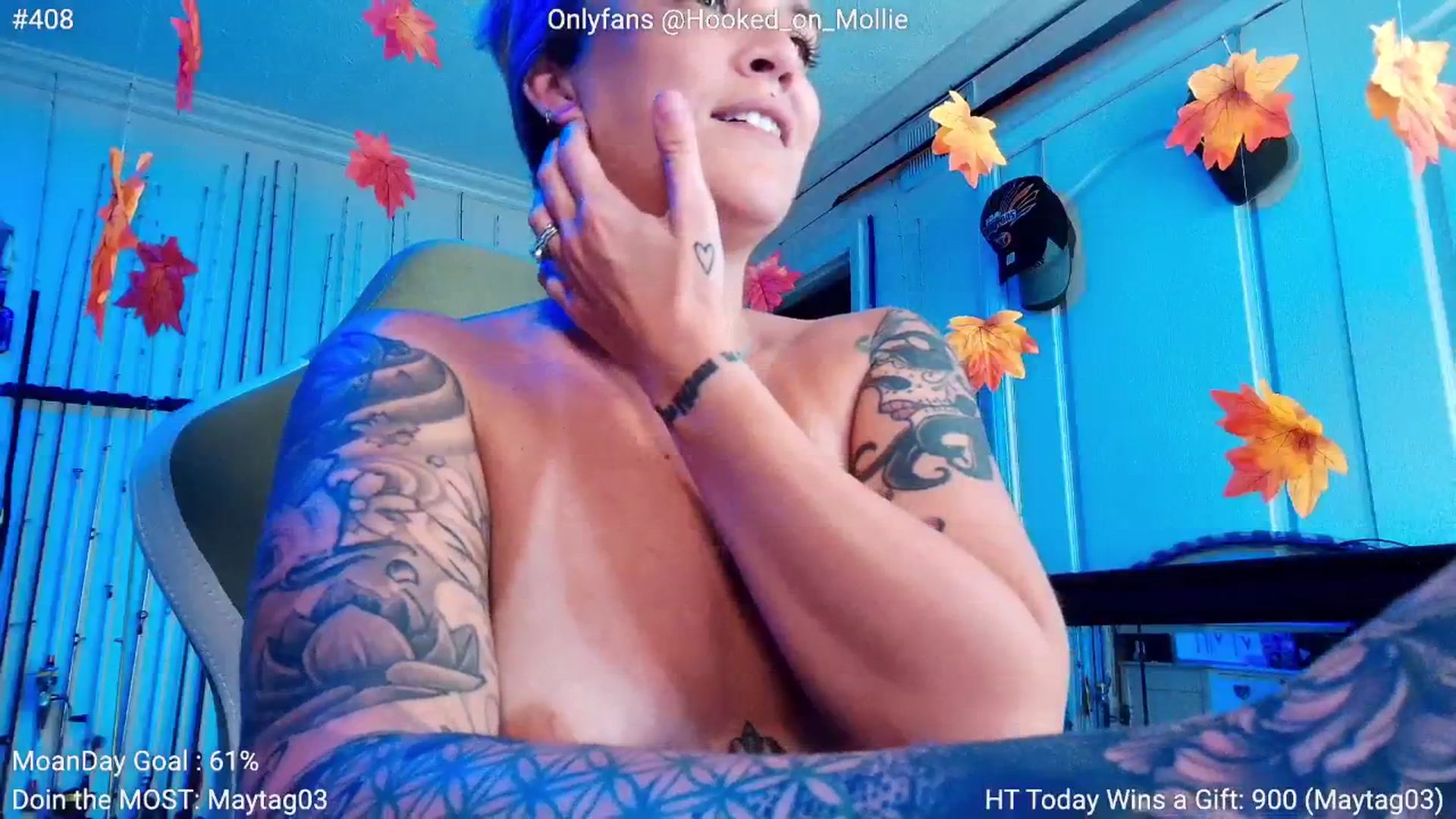 Gallery image thumbnail from MollieRose_'s myfreecams stream on, 08/26/2025, 03:12 image 15 of 20