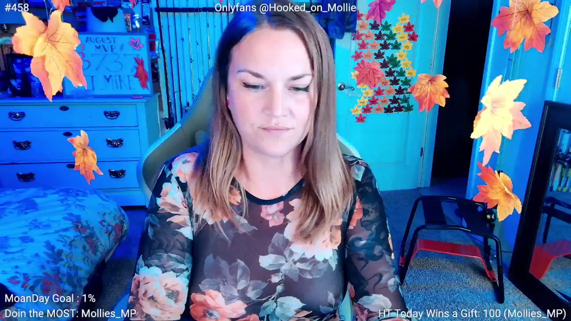 Gallery image thumbnail from MollieRose_'s myfreecams stream on, 08/26/2025, 03:12 image 1 of 20