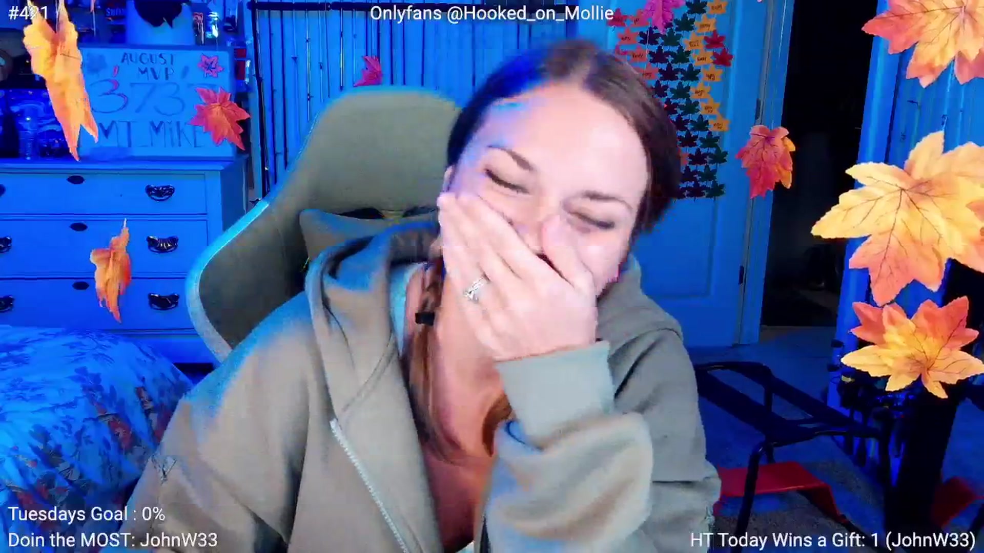 Gallery image thumbnail from MollieRose_'s myfreecams stream on, 08/27/2025, 03:28 image 3 of 20