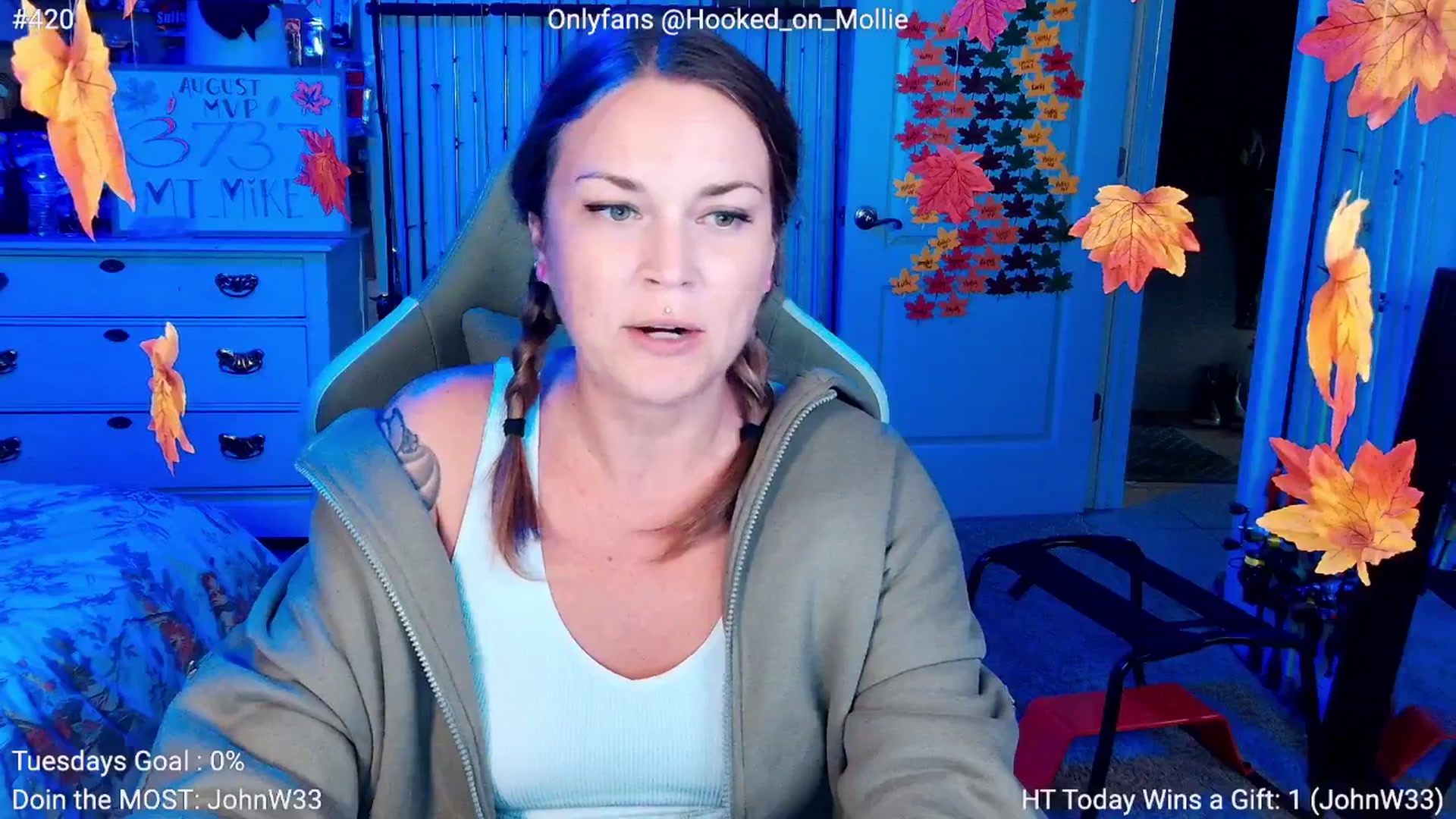 Gallery image thumbnail from MollieRose_'s myfreecams stream on, 08/27/2025, 03:28 image 2 of 20