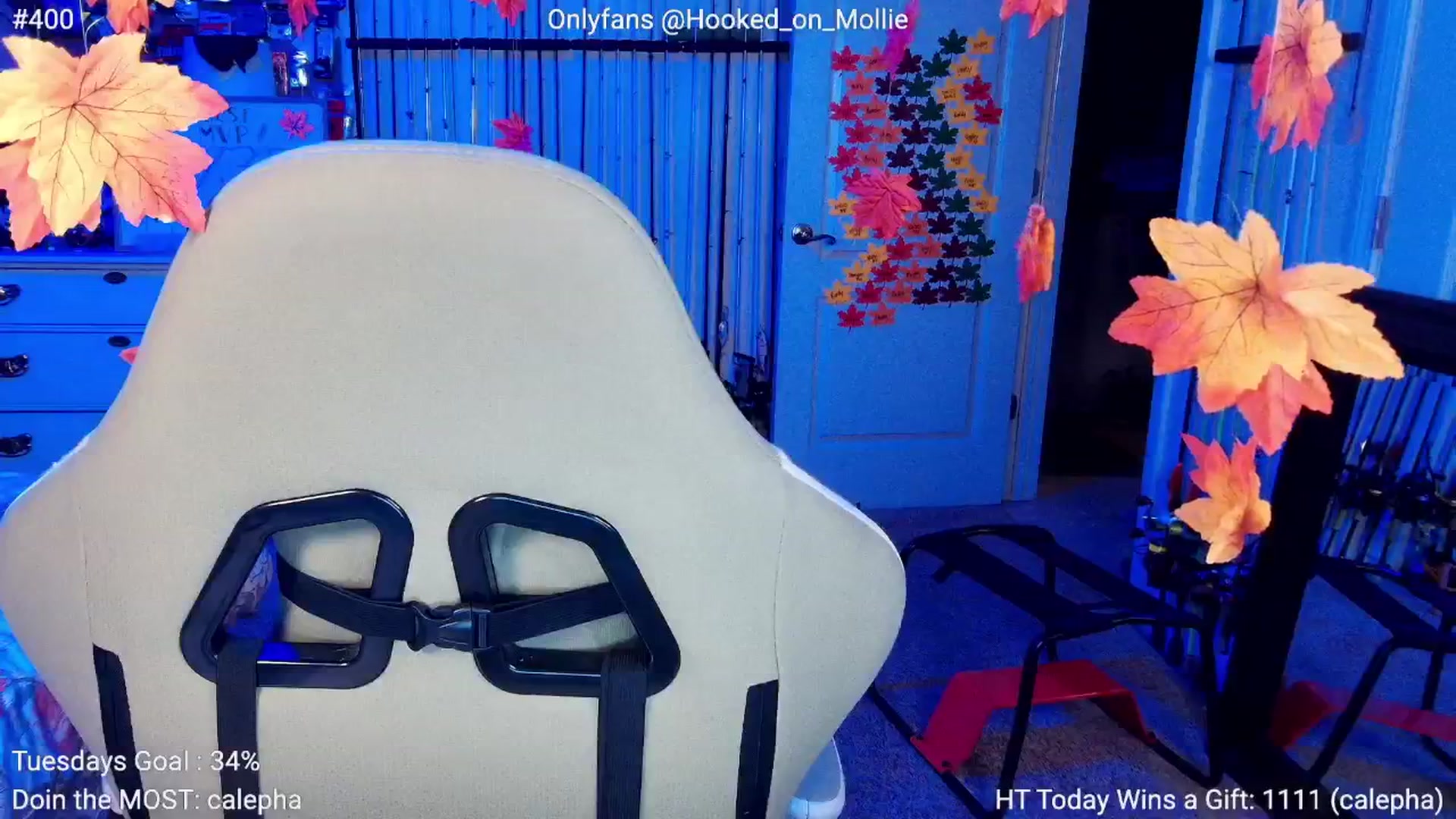 Gallery image thumbnail from MollieRose_'s myfreecams stream on, 08/27/2025, 03:28 image 17 of 20
