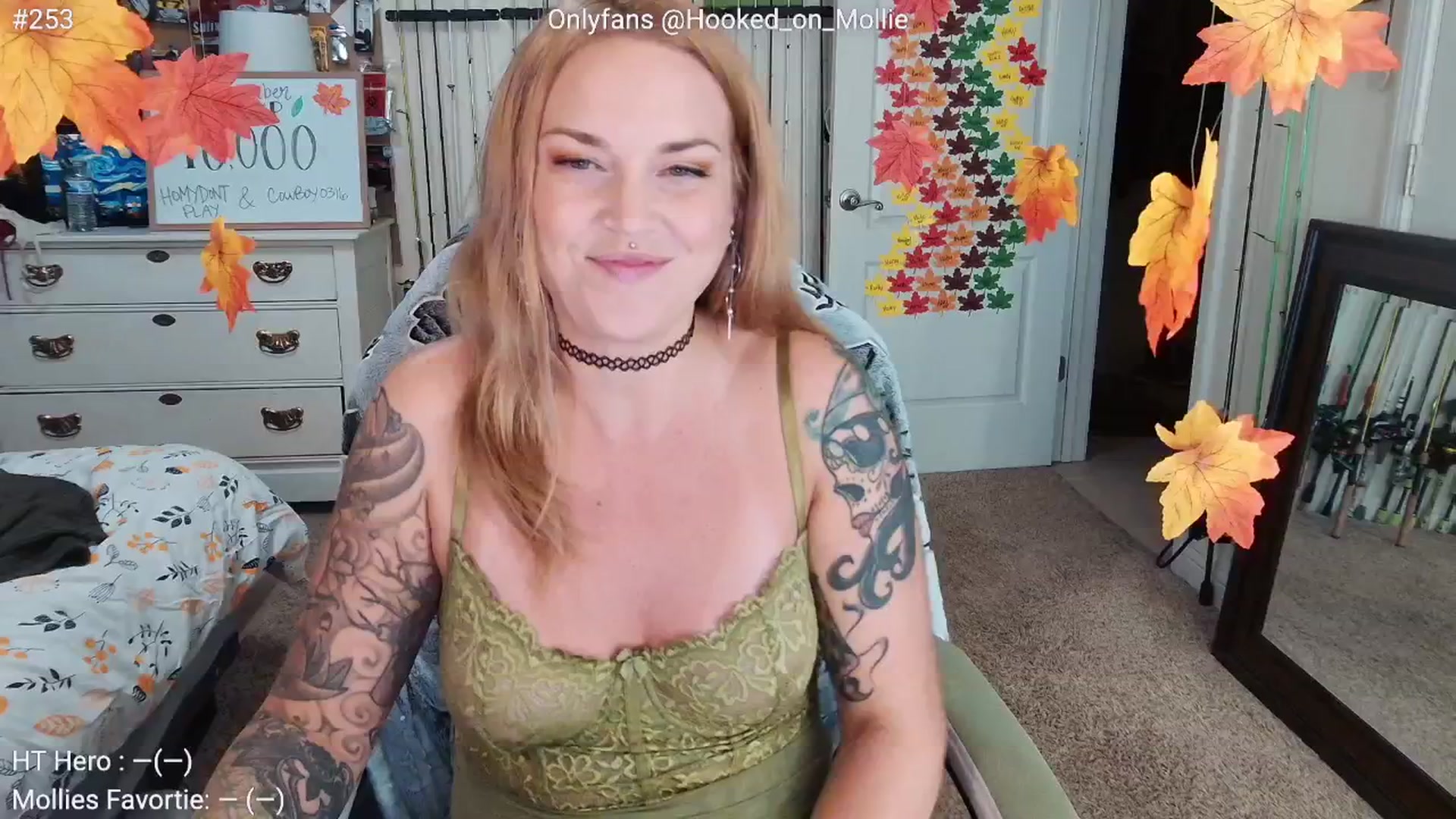 Gallery image thumbnail from MollieRose_'s myfreecams stream on, 09/23/2025, 24:00 image 14 of 20