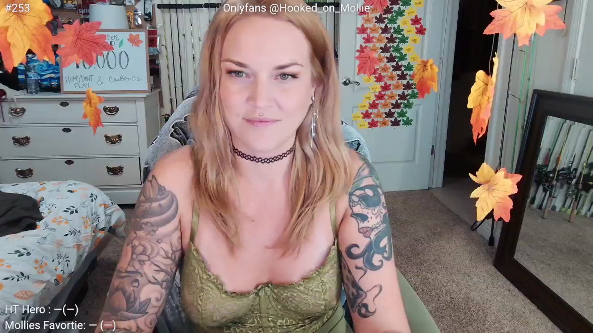 Gallery image thumbnail from MollieRose_'s myfreecams stream on, 09/23/2025, 24:00 image 13 of 20
