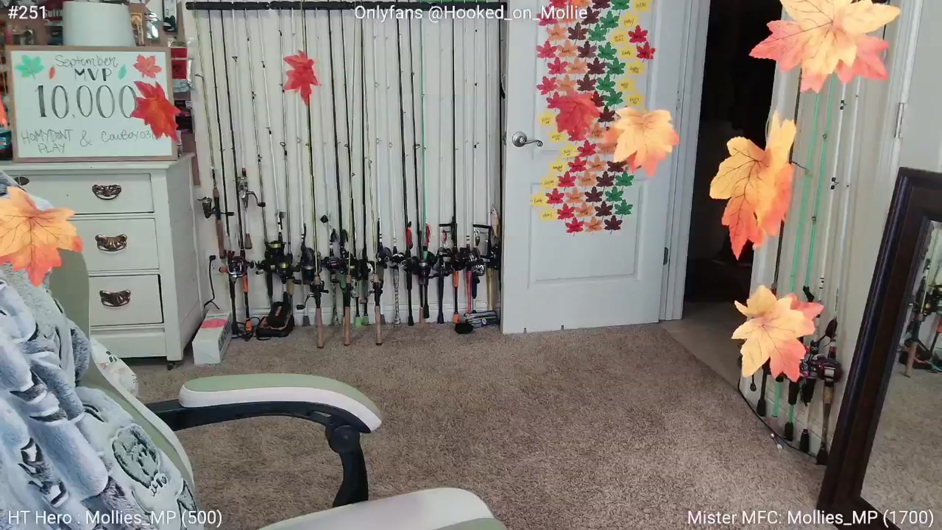 Gallery image thumbnail from MollieRose_'s myfreecams stream on, 09/26/2025, 03:31 image 13 of 20