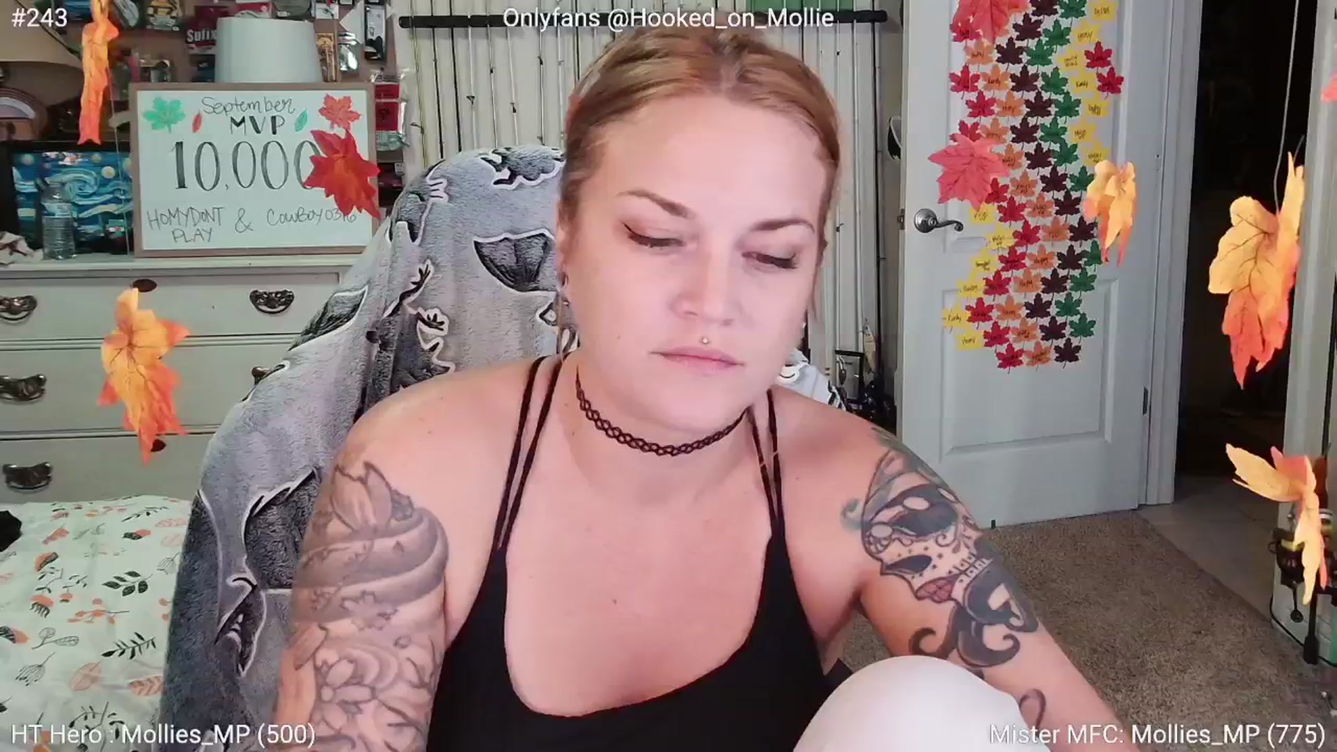 Gallery image thumbnail from MollieRose_'s myfreecams stream on, 09/27/2025, 02:45 image 10 of 20