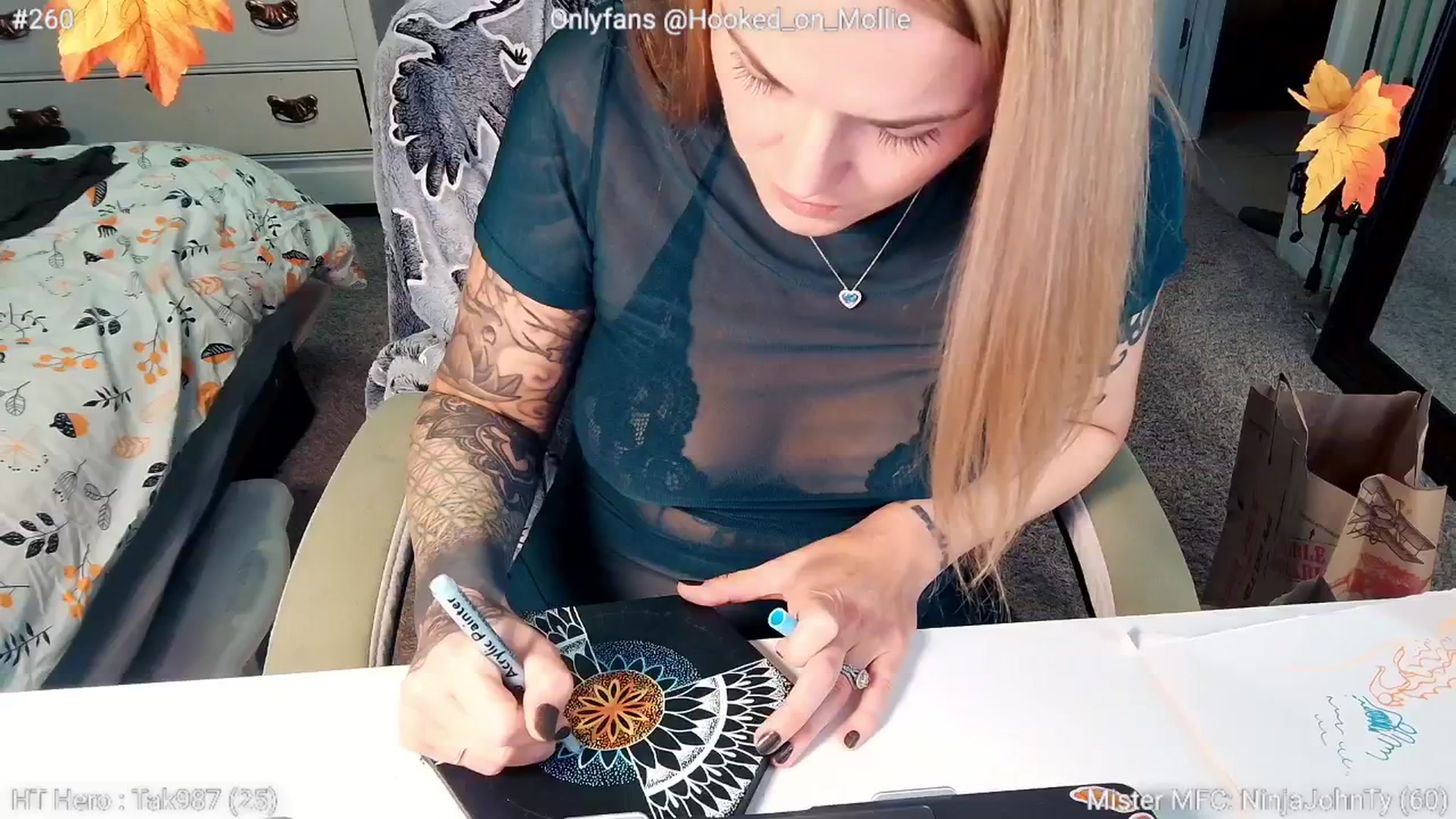 Gallery image thumbnail from MollieRose_'s myfreecams stream on, 10/01/2025, 03:45 image 10 of 20