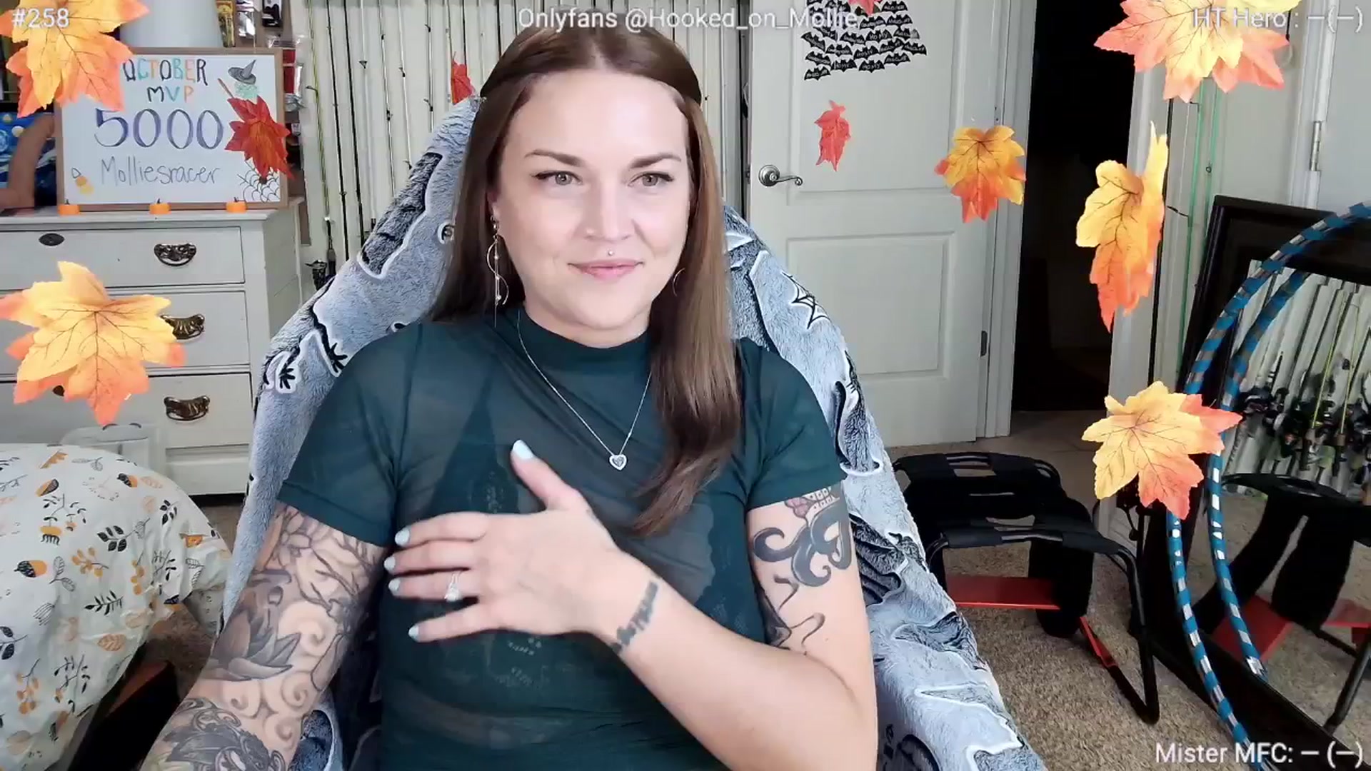 Gallery image thumbnail from MollieRose_'s myfreecams stream on, 10/08/2025, 24:01 image 15 of 20