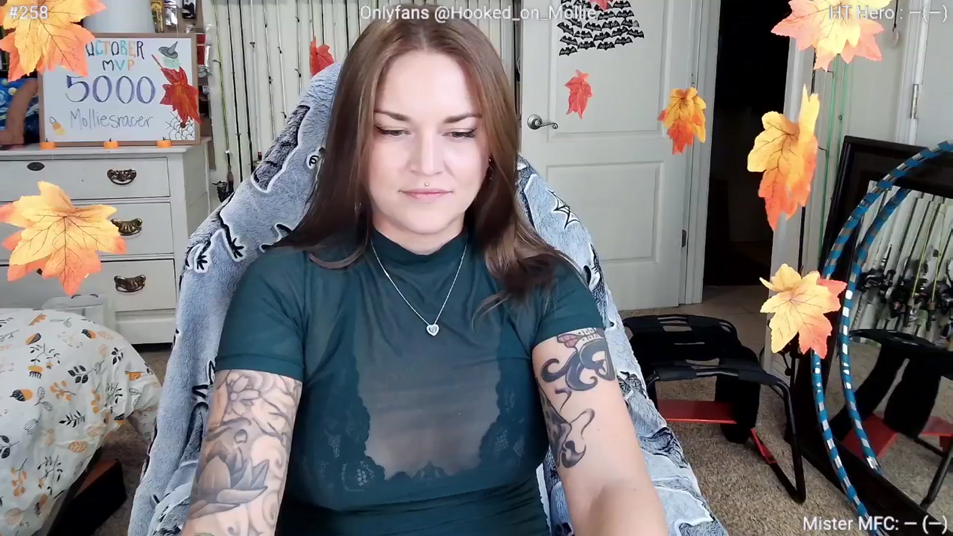 Gallery image thumbnail from MollieRose_'s myfreecams stream on, 10/08/2025, 24:01 image 18 of 20