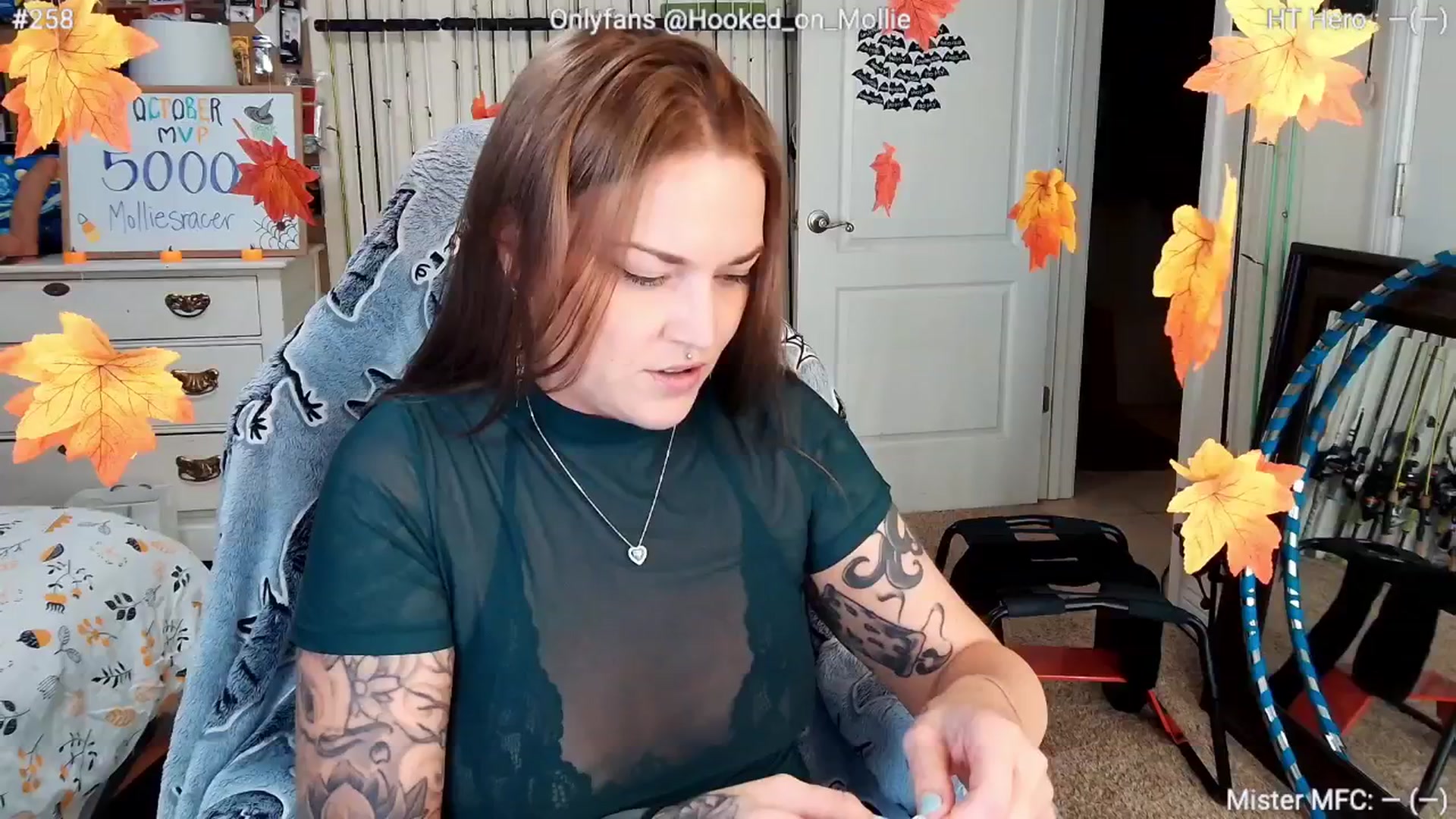 Gallery image thumbnail from MollieRose_'s myfreecams stream on, 10/08/2025, 24:01 image 3 of 20