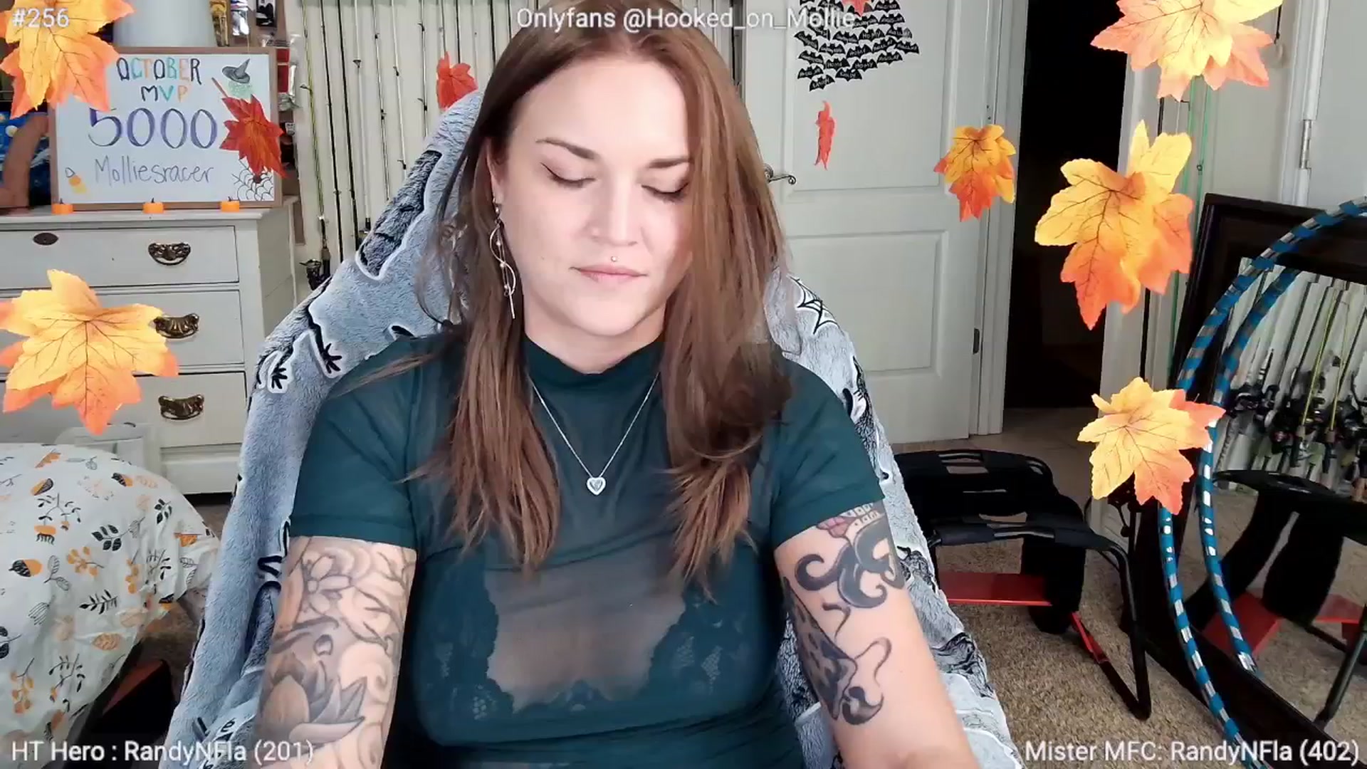 Gallery image thumbnail from MollieRose_'s myfreecams stream on, 10/08/2025, 01:57 image 3 of 20