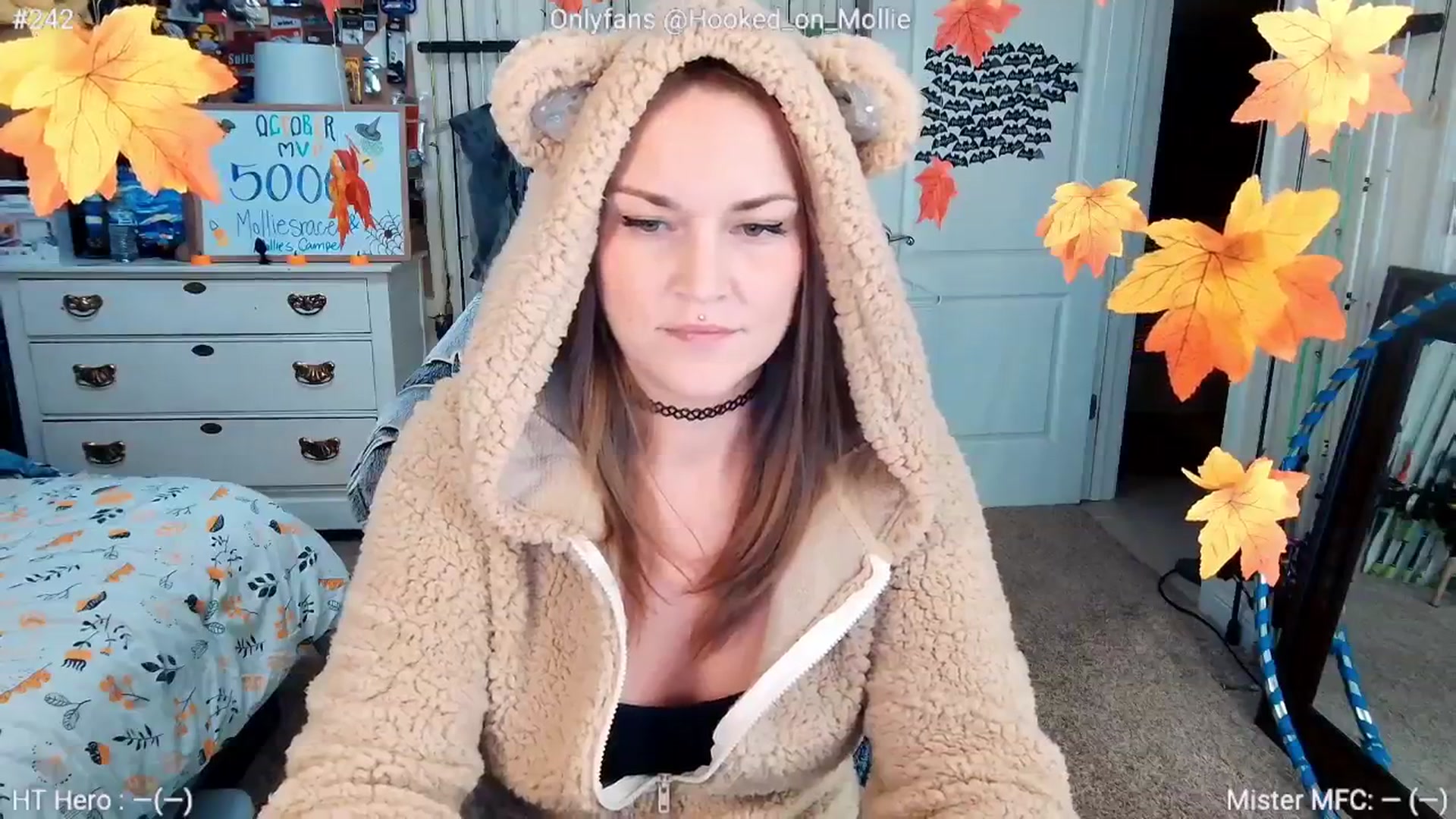 Gallery image thumbnail from MollieRose_'s myfreecams stream on, 10/16/2025, 24:00 image 3 of 20