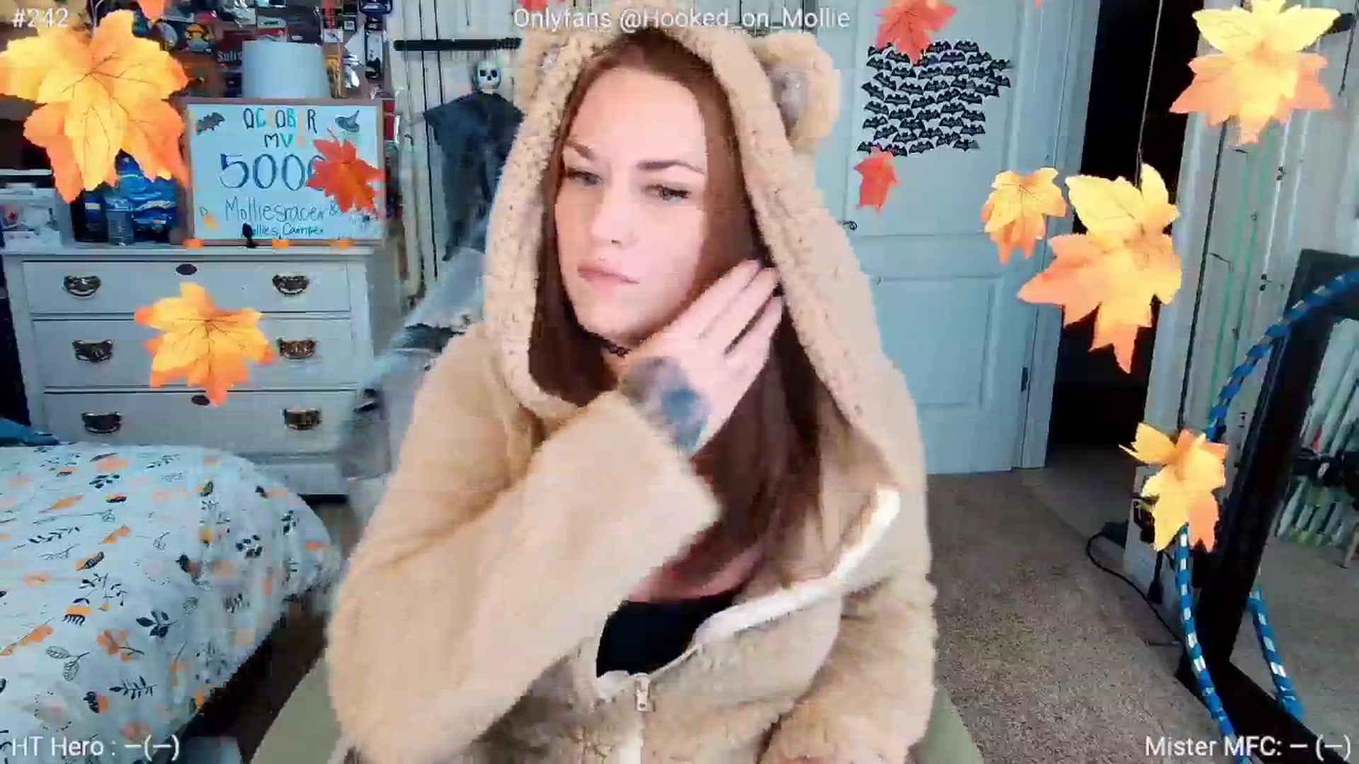Gallery image thumbnail from MollieRose_'s myfreecams stream on, 10/16/2025, 24:00 image 8 of 20