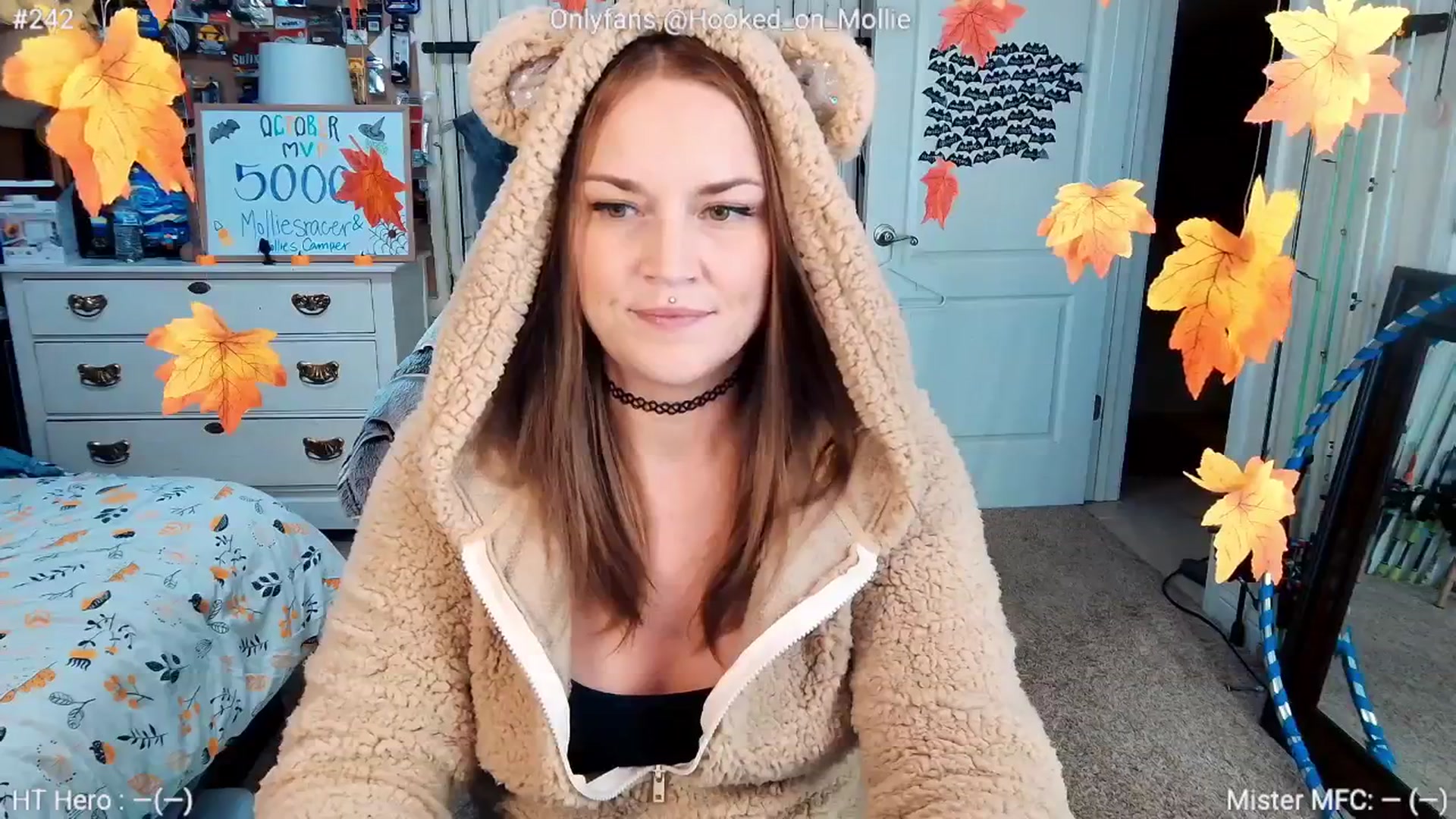 Gallery image thumbnail from MollieRose_'s myfreecams stream on, 10/16/2025, 24:00 image 6 of 20
