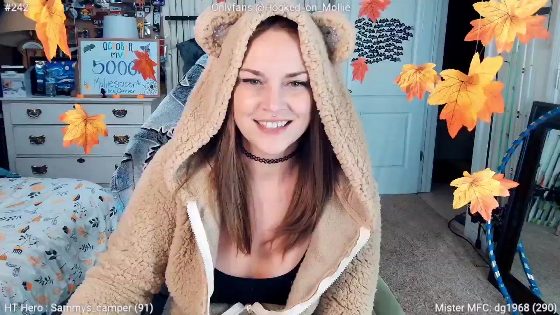 Gallery image thumbnail from MollieRose_'s myfreecams stream on, 10/16/2025, 02:36 image 11 of 20
