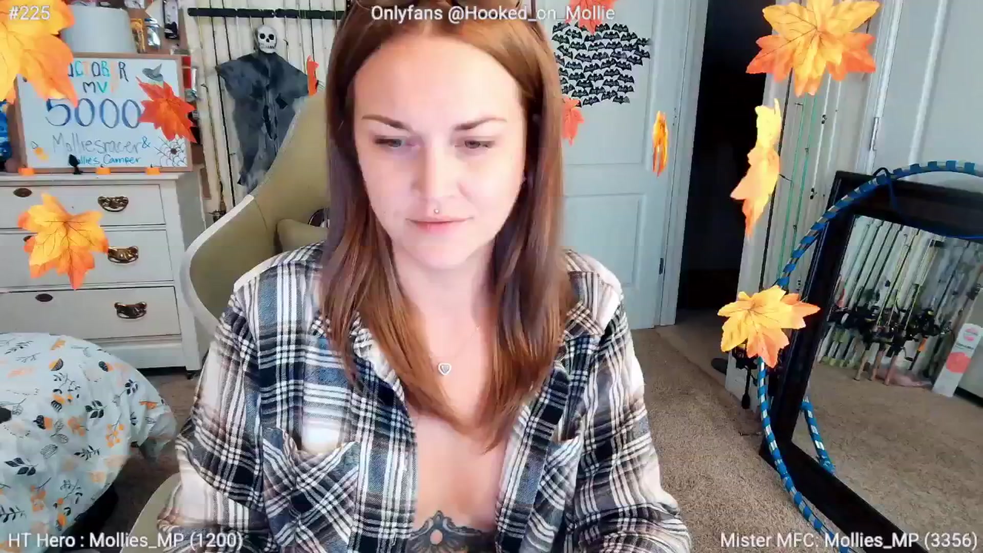 Gallery image thumbnail from MollieRose_'s myfreecams stream on, 10/17/2025, 04:07 image 14 of 20