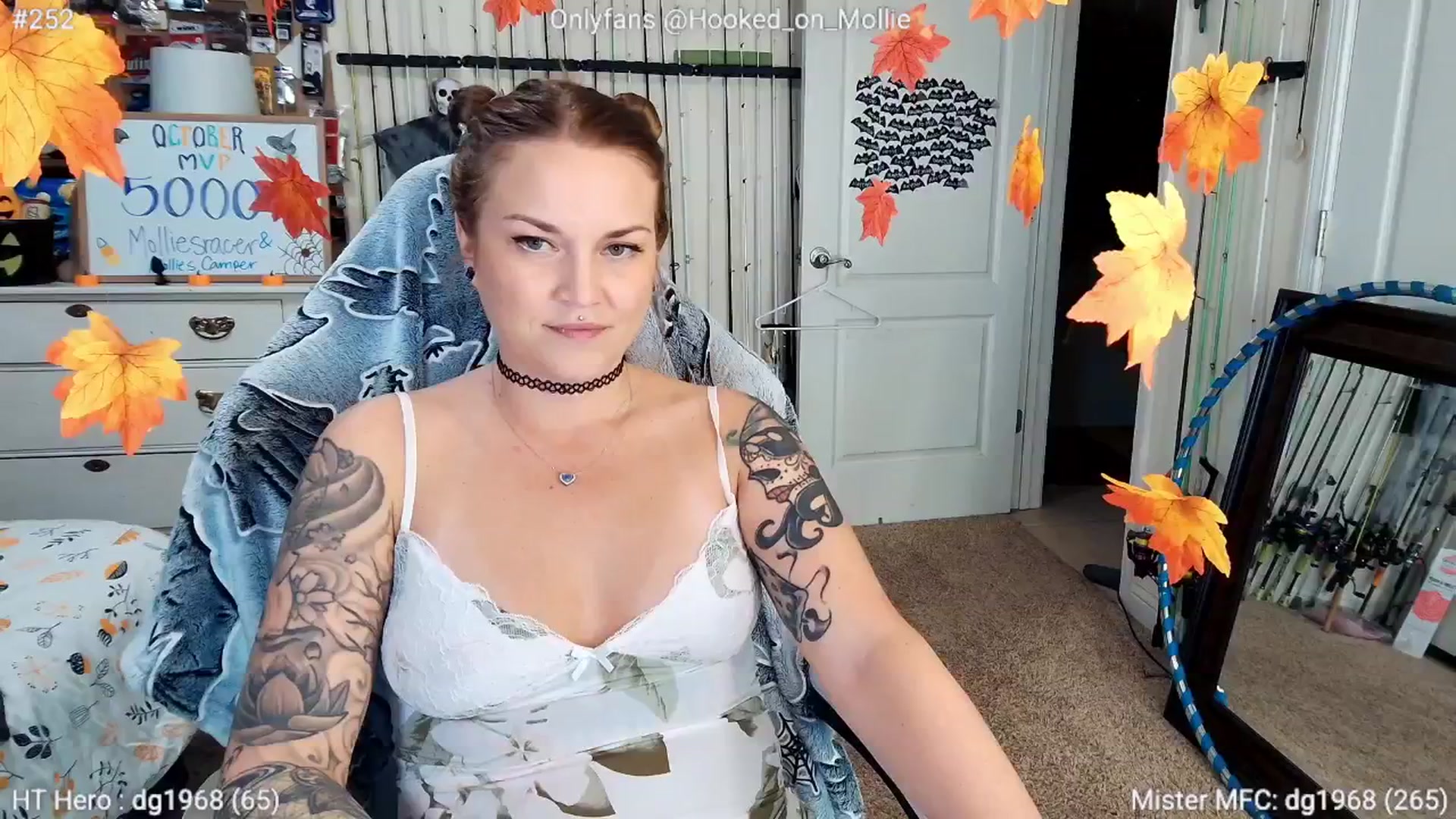 Gallery image thumbnail from MollieRose_'s myfreecams stream on, 10/21/2025, 04:14 image 5 of 20