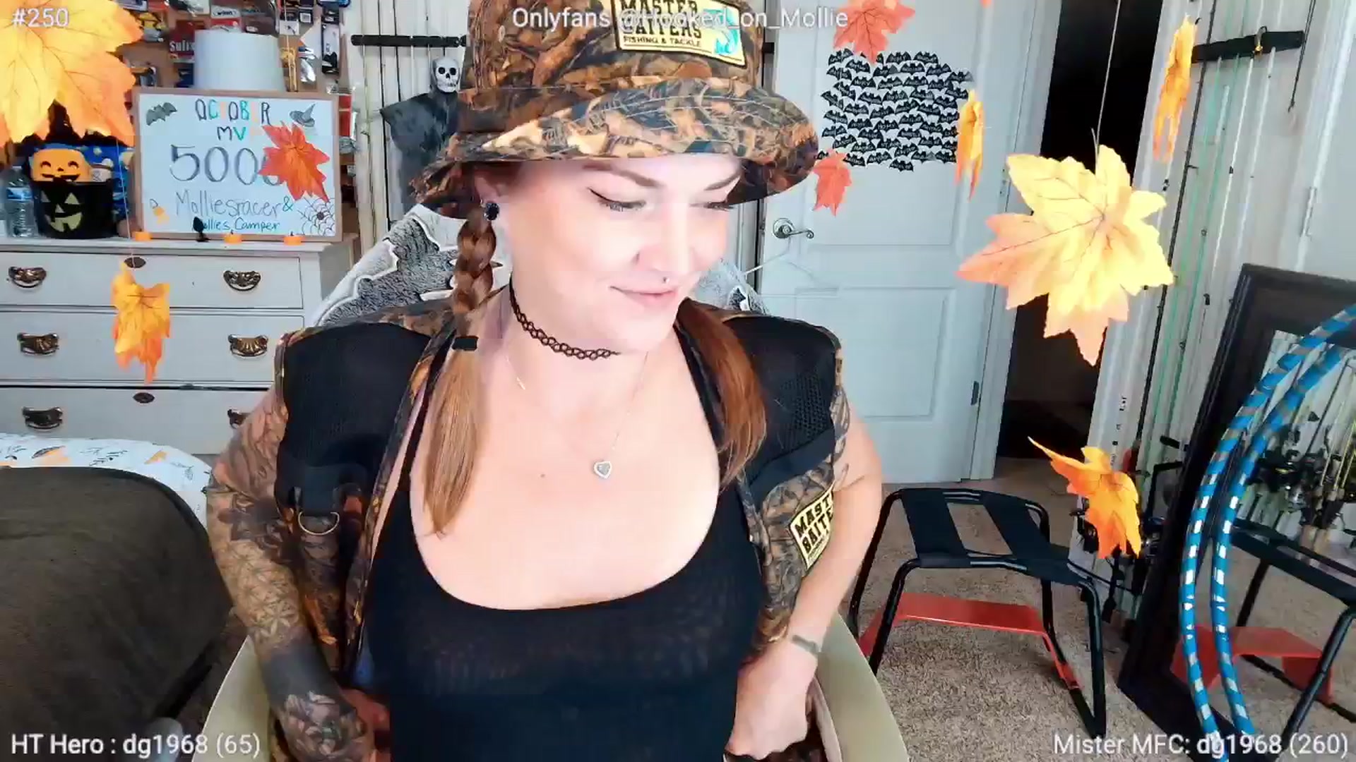 Gallery image thumbnail from MollieRose_'s myfreecams stream on, 10/22/2025, 24:02 image 9 of 20
