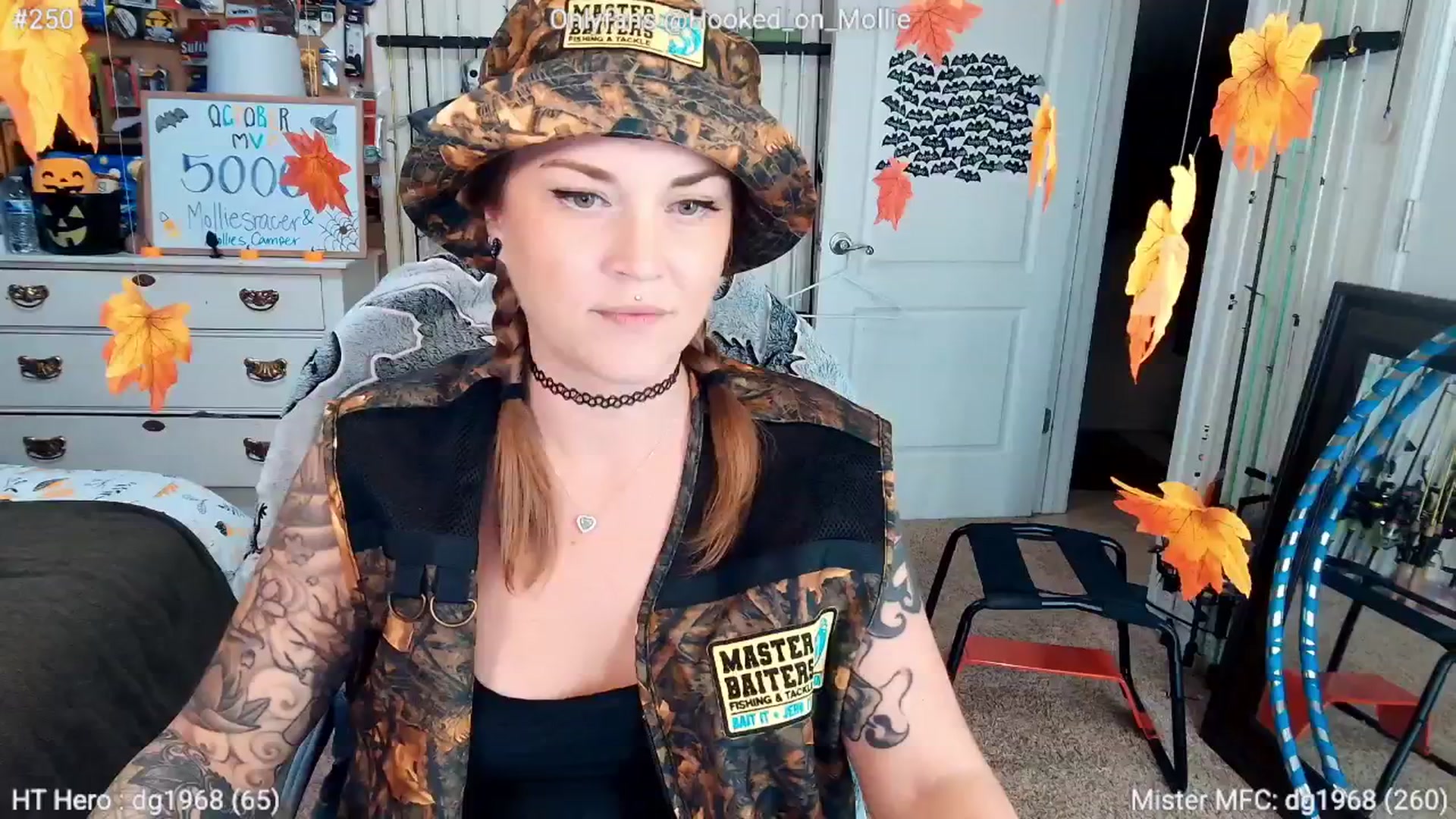 Gallery image thumbnail from MollieRose_'s myfreecams stream on, 10/22/2025, 24:02 image 17 of 20