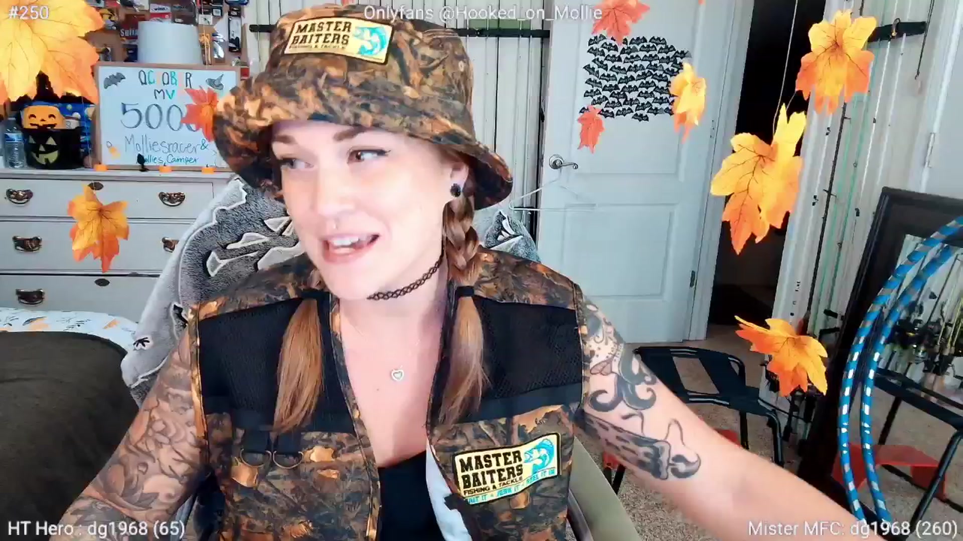 Gallery image thumbnail from MollieRose_'s myfreecams stream on, 10/22/2025, 24:02 image 4 of 20