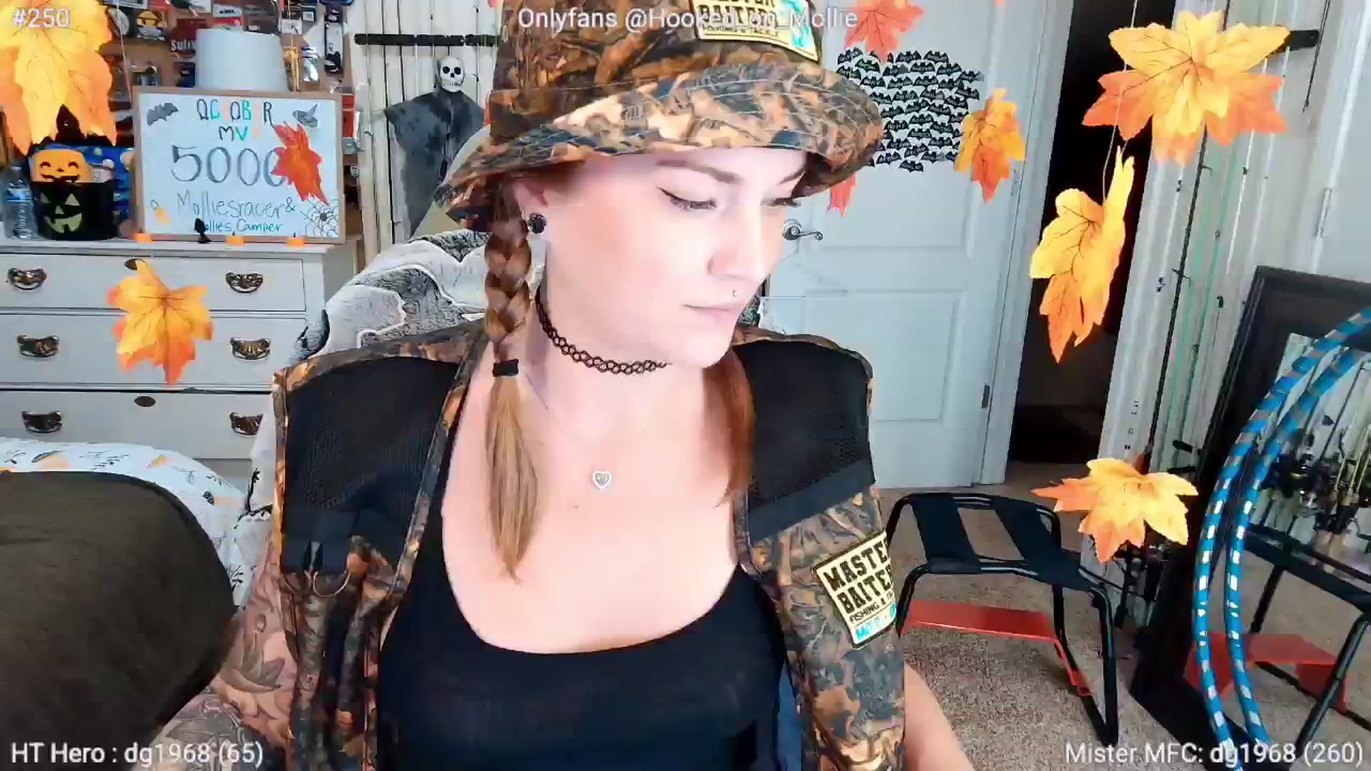 Gallery image thumbnail from MollieRose_'s myfreecams stream on, 10/22/2025, 24:02 image 14 of 20