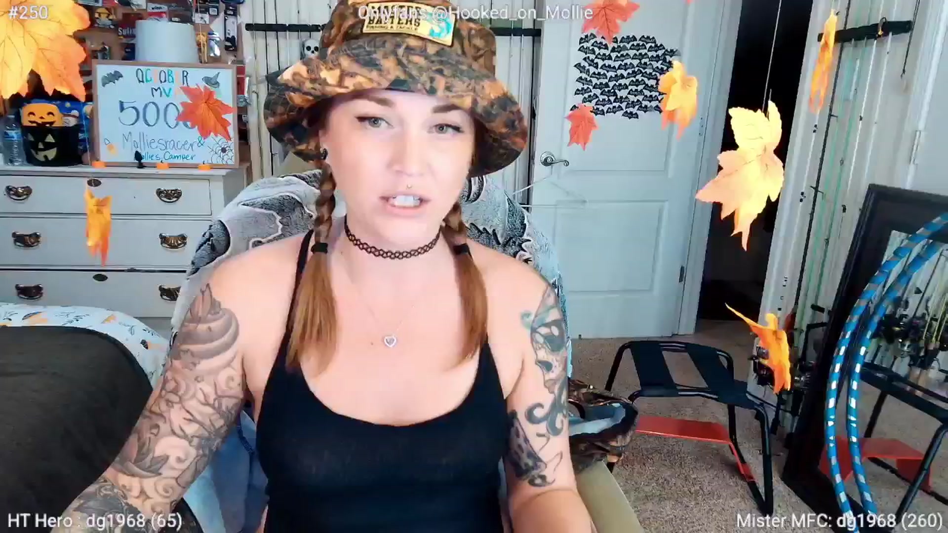 Gallery image thumbnail from MollieRose_'s myfreecams stream on, 10/22/2025, 24:02 image 19 of 20