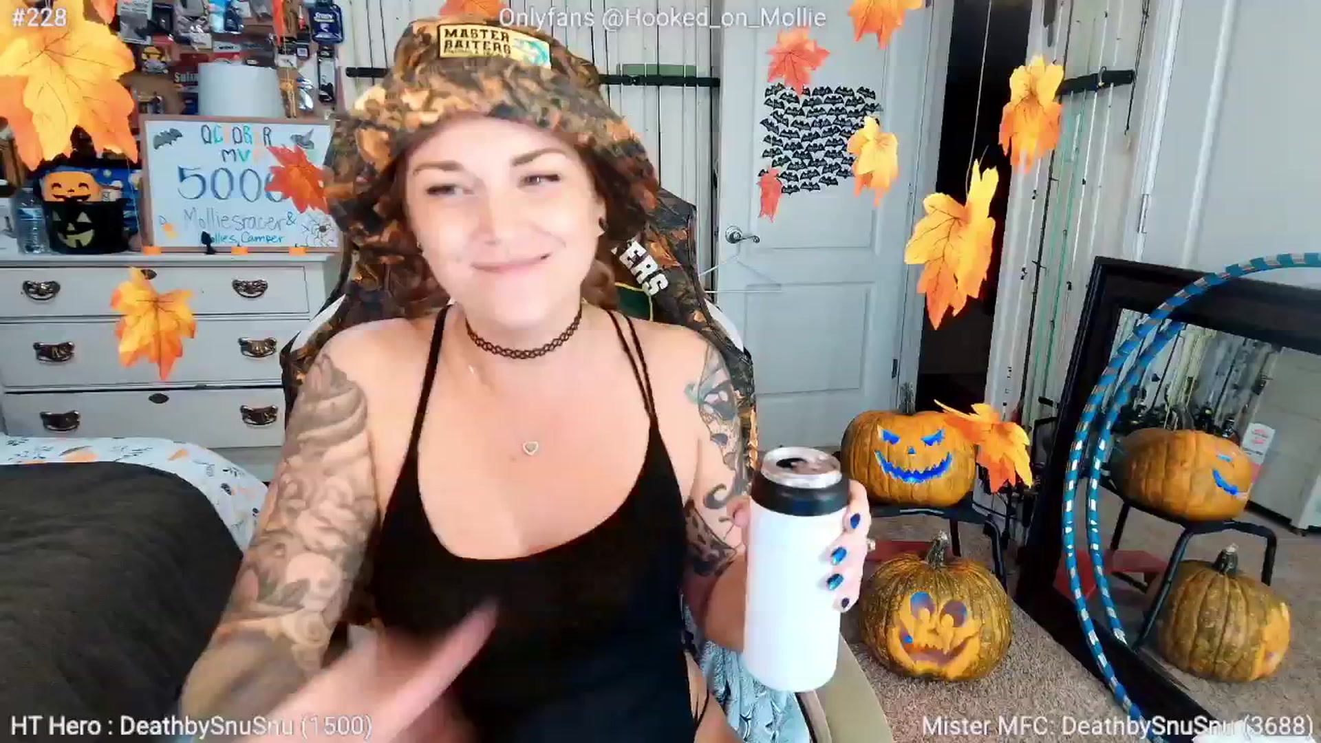 Gallery image thumbnail from MollieRose_'s myfreecams stream on, 10/22/2025, 04:33 image 13 of 20