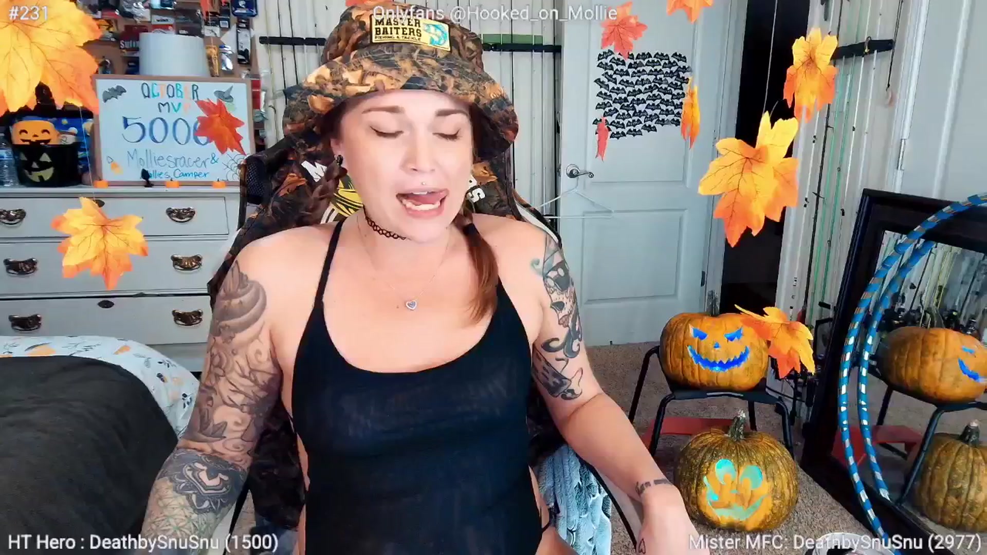 Gallery image thumbnail from MollieRose_'s myfreecams stream on, 10/22/2025, 04:33 image 11 of 20