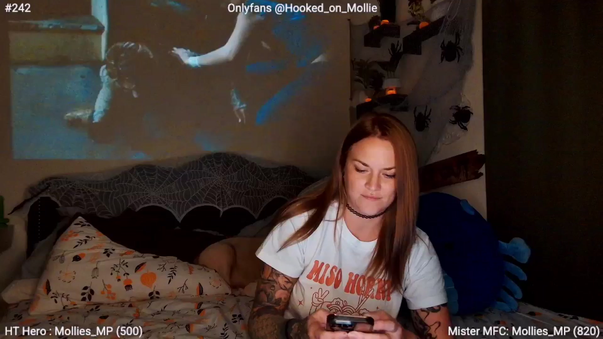 Gallery image thumbnail from MollieRose_'s myfreecams stream on, 10/24/2025, 03:45 image 14 of 20