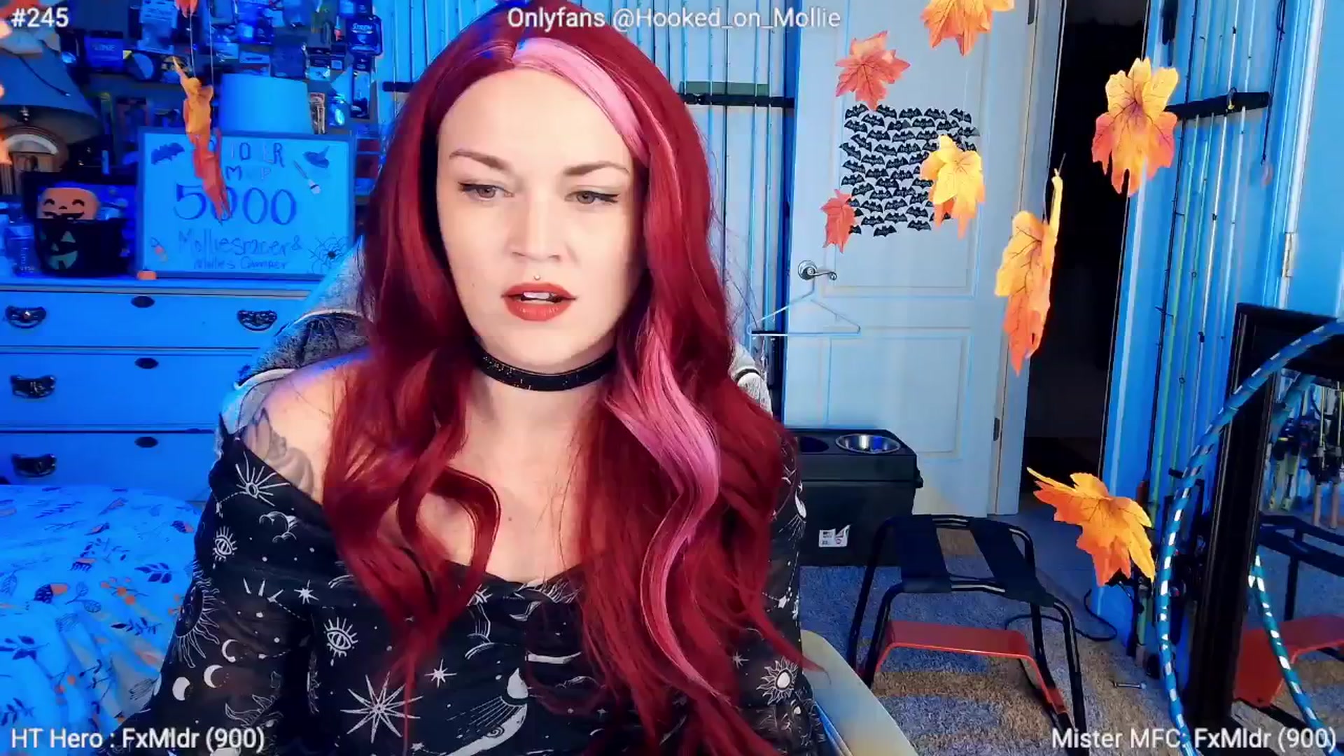 Gallery image thumbnail from MollieRose_'s myfreecams stream on, 10/25/2025, 02:09 image 7 of 20