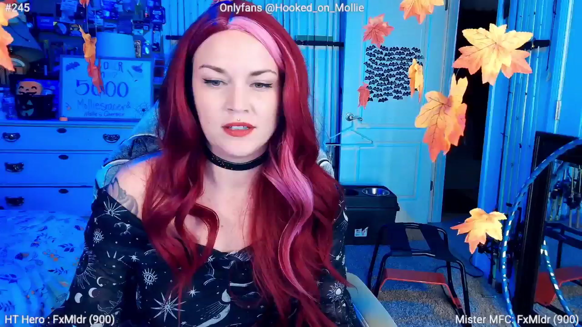 Gallery image thumbnail from MollieRose_'s myfreecams stream on, 10/25/2025, 02:31 image 9 of 20