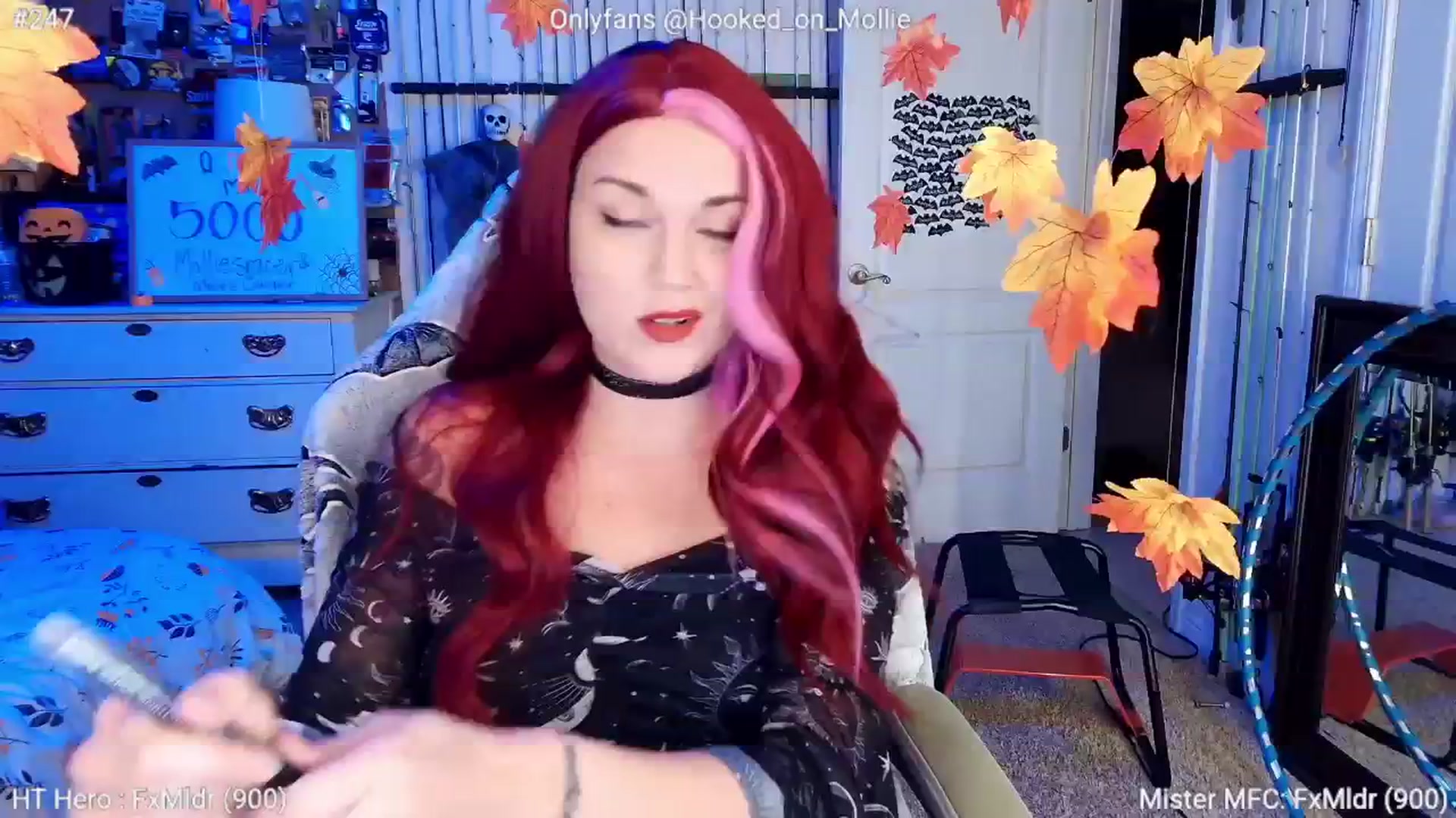 Gallery image thumbnail from MollieRose_'s myfreecams stream on, 10/25/2025, 02:31 image 6 of 20