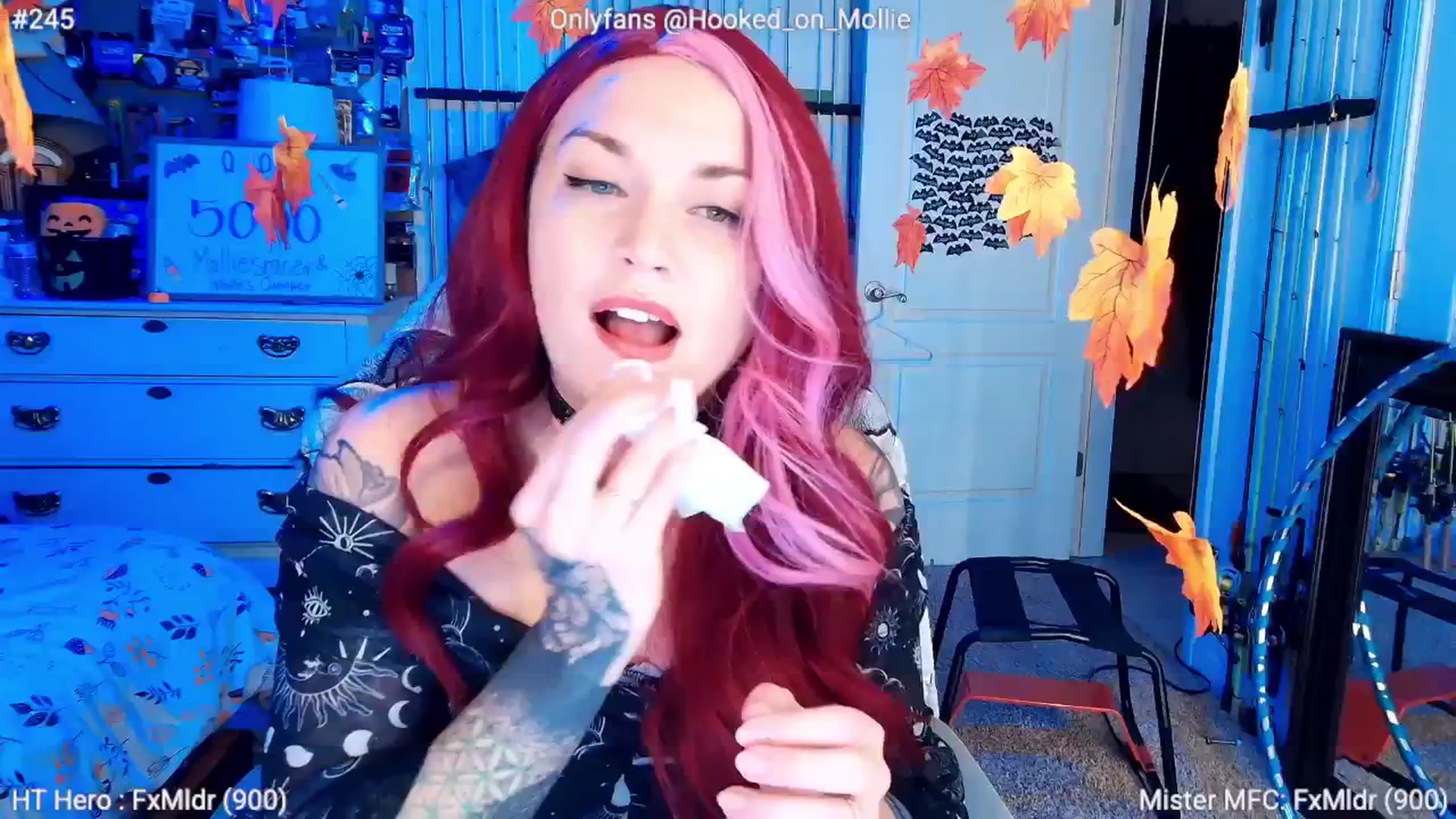 Gallery image thumbnail from MollieRose_'s myfreecams stream on, 10/25/2025, 02:31 image 7 of 20