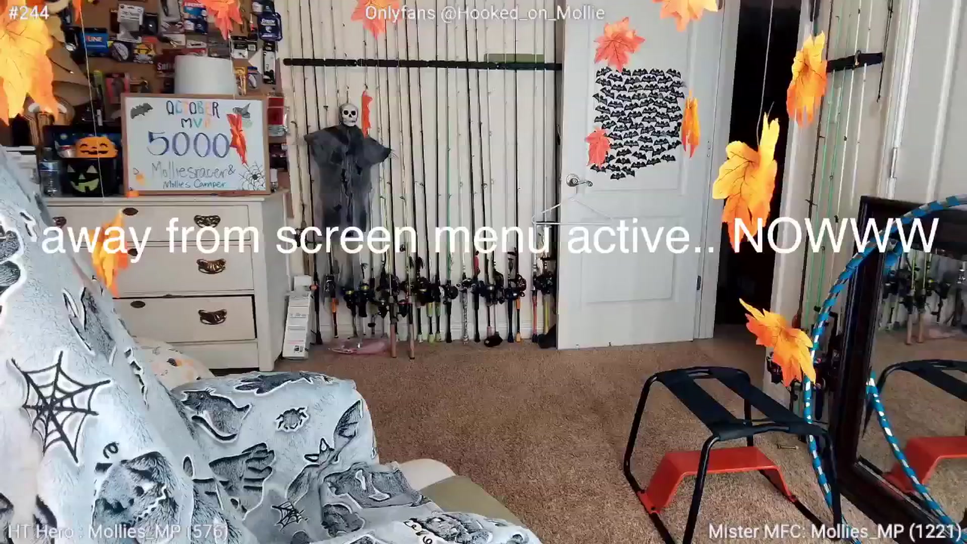 Gallery image thumbnail from MollieRose_'s myfreecams stream on, 10/28/2025, 04:38 image 14 of 20