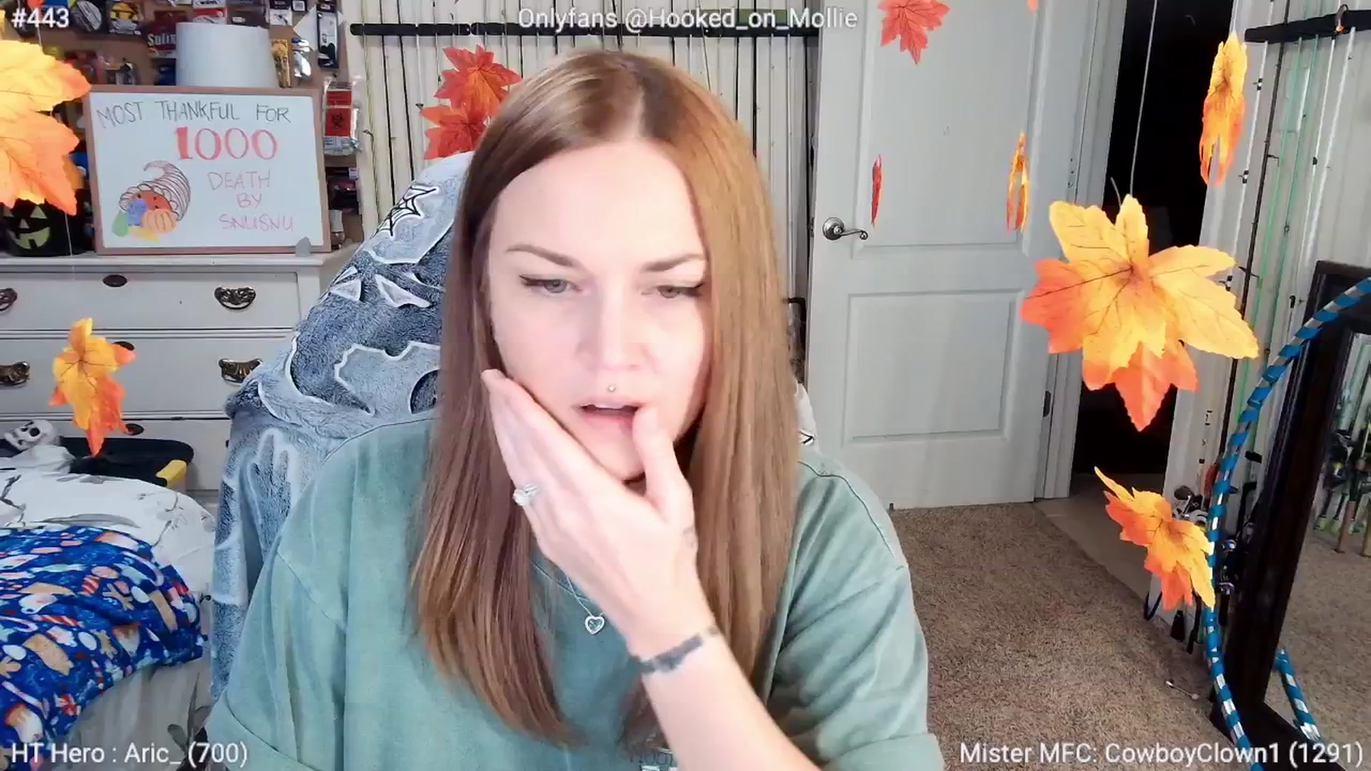 Gallery image thumbnail from MollieRose_'s myfreecams stream on, 11/05/2025, 04:44 image 12 of 20