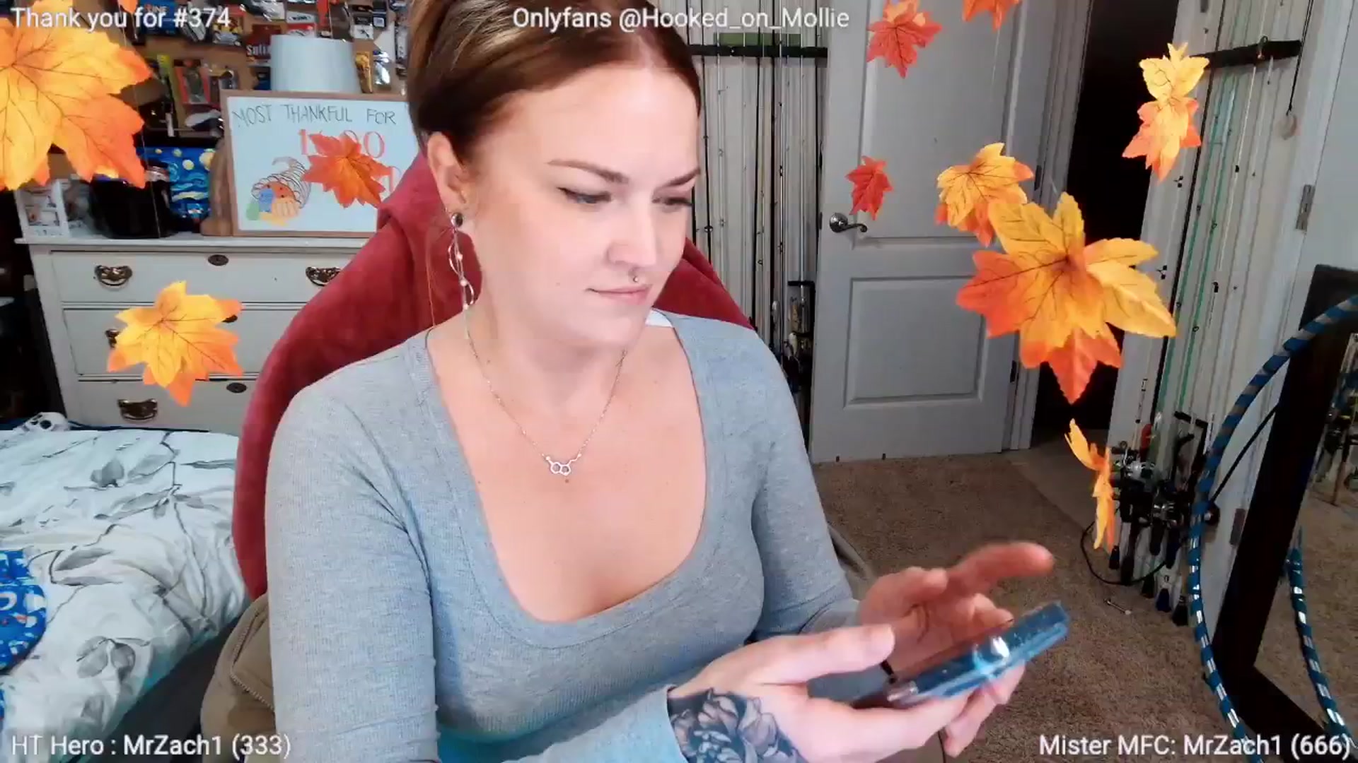 Gallery image thumbnail from MollieRose_'s myfreecams stream on, 11/18/2025, 03:25 image 1 of 20