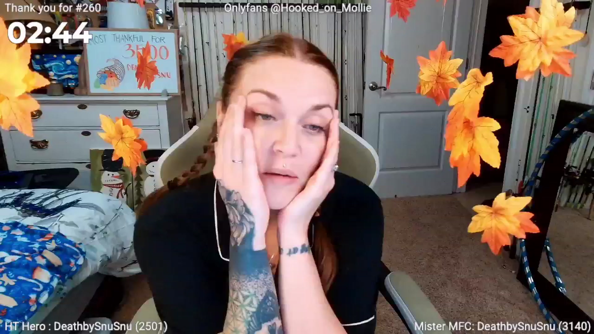 Gallery image thumbnail from MollieRose_'s myfreecams stream on, 11/20/2025, 05:20 image 15 of 20