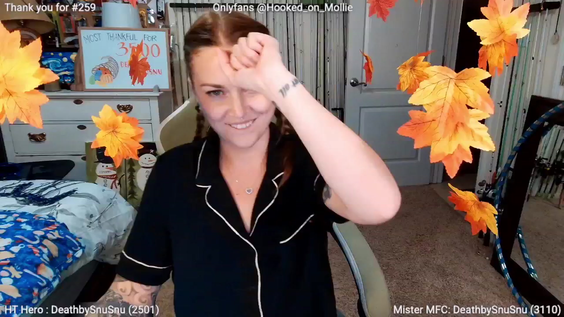Gallery image thumbnail from MollieRose_'s myfreecams stream on, 11/20/2025, 05:20 image 7 of 20
