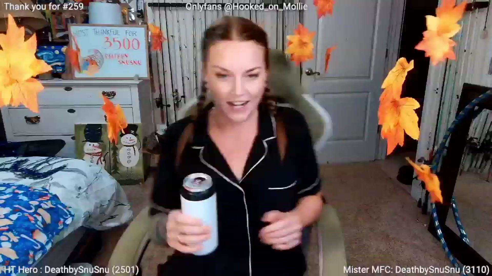 Gallery image thumbnail from MollieRose_'s myfreecams stream on, 11/20/2025, 05:20 image 8 of 20