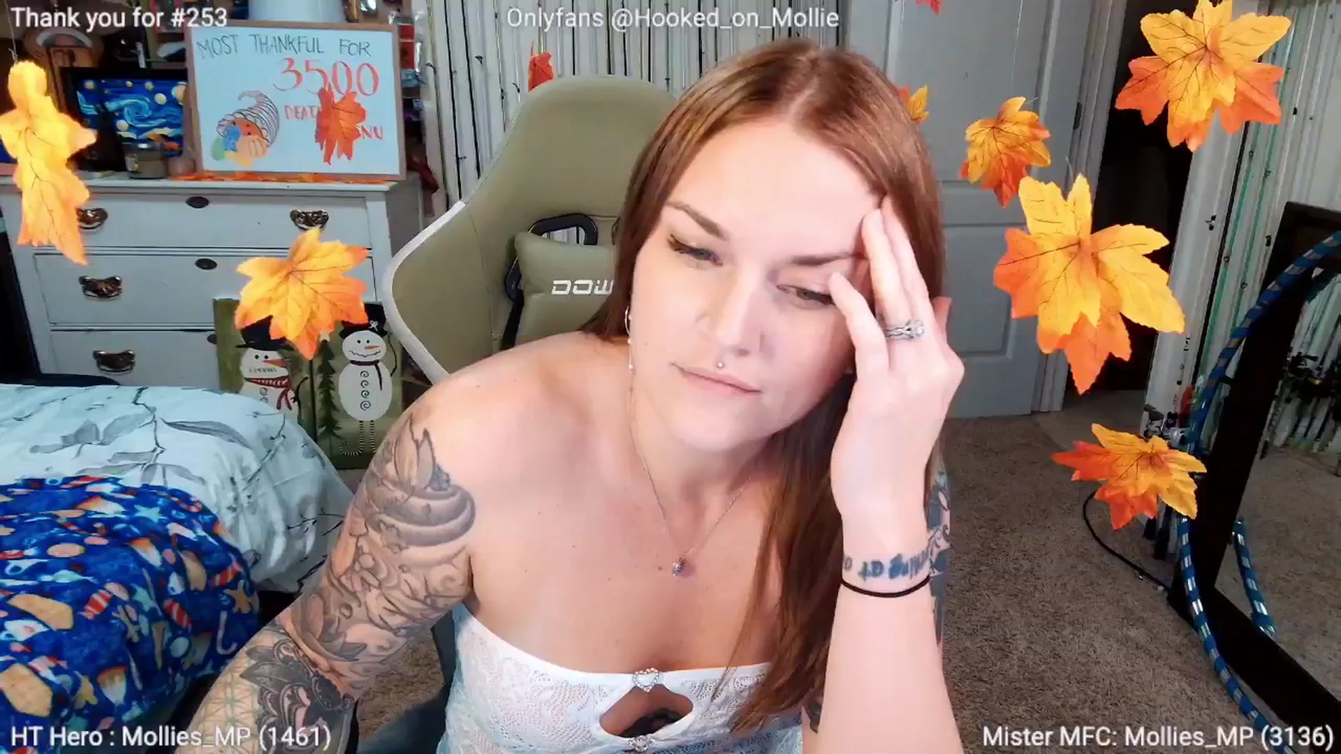 Gallery image thumbnail from MollieRose_'s myfreecams stream on, 11/22/2025, 05:42 image 1 of 20