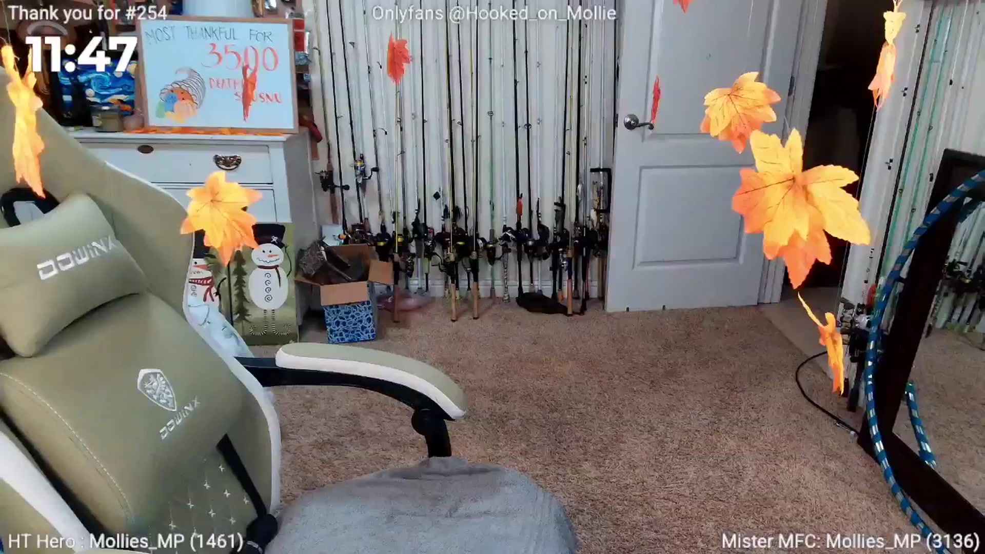 Gallery image thumbnail from MollieRose_'s myfreecams stream on, 11/22/2025, 05:42 image 10 of 20