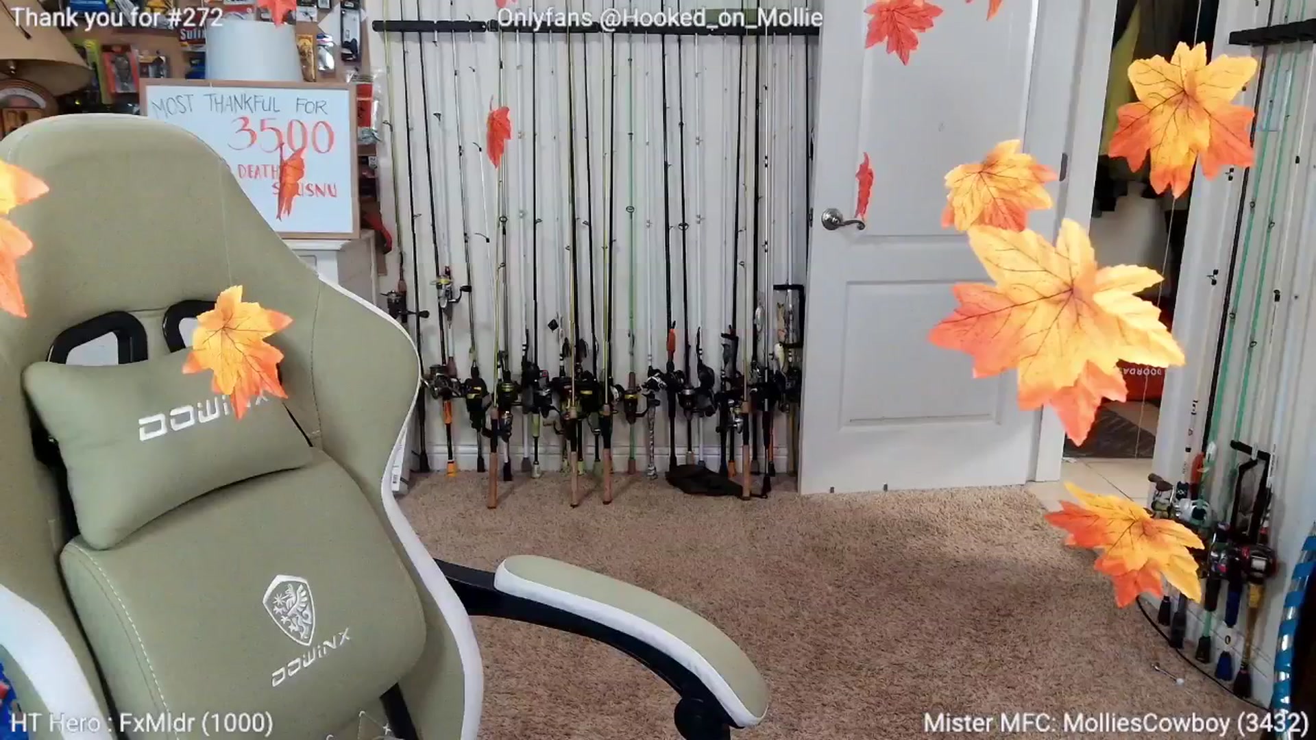 Gallery image thumbnail from MollieRose_'s myfreecams stream on, 11/25/2025, 08:28 image 11 of 20