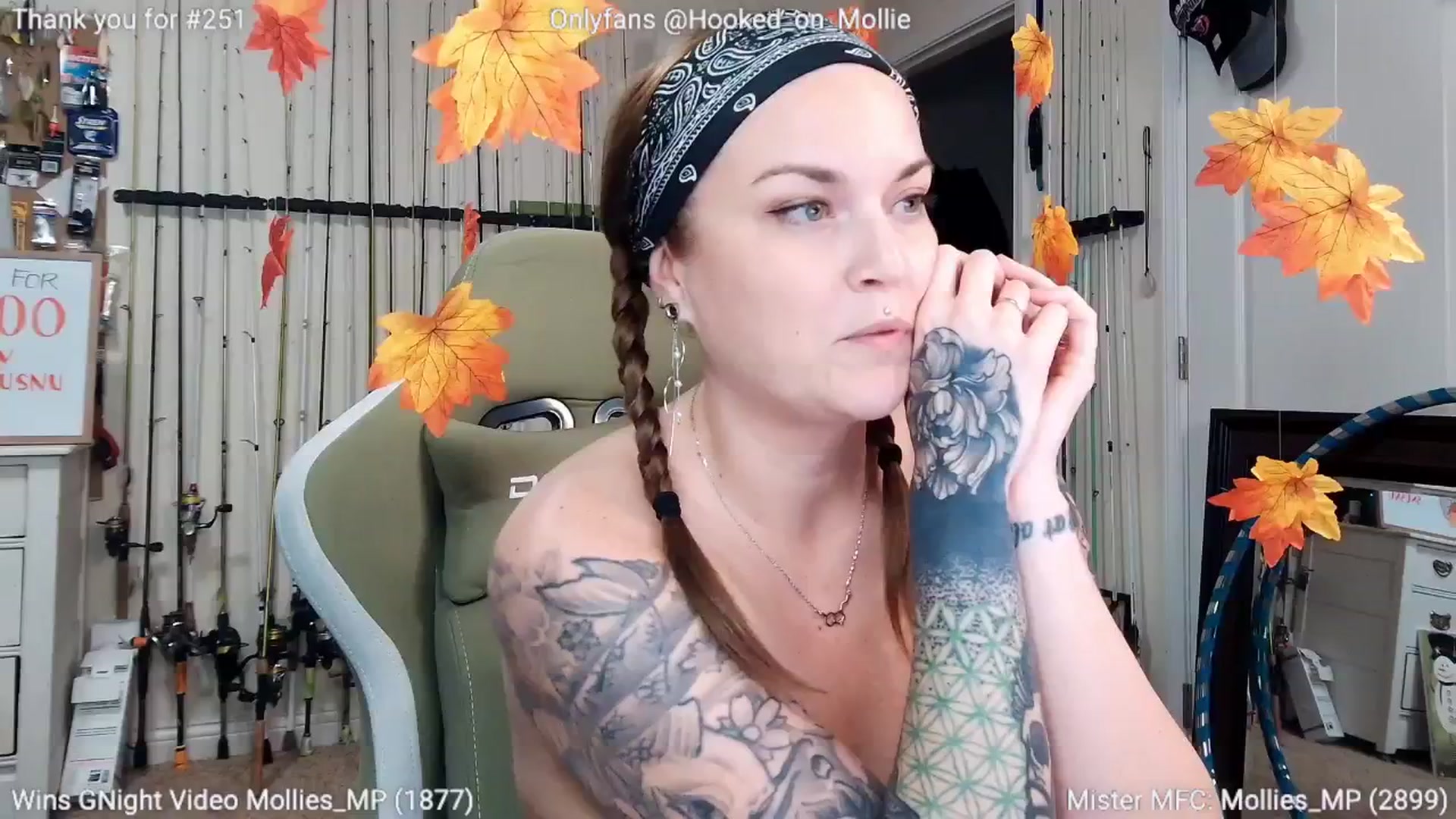 Gallery image thumbnail from MollieRose_'s myfreecams stream on, 11/26/2025, 04:50 image 14 of 20