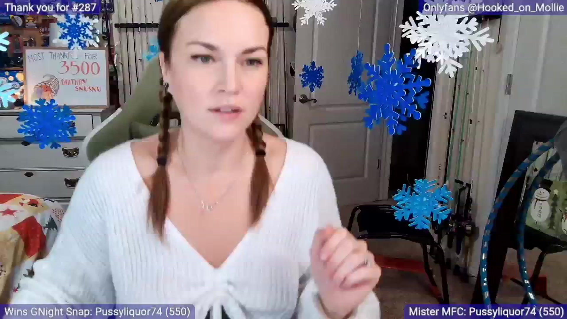 Gallery image thumbnail from MollieRose_'s myfreecams stream on, 11/29/2025, 04:27 image 5 of 20